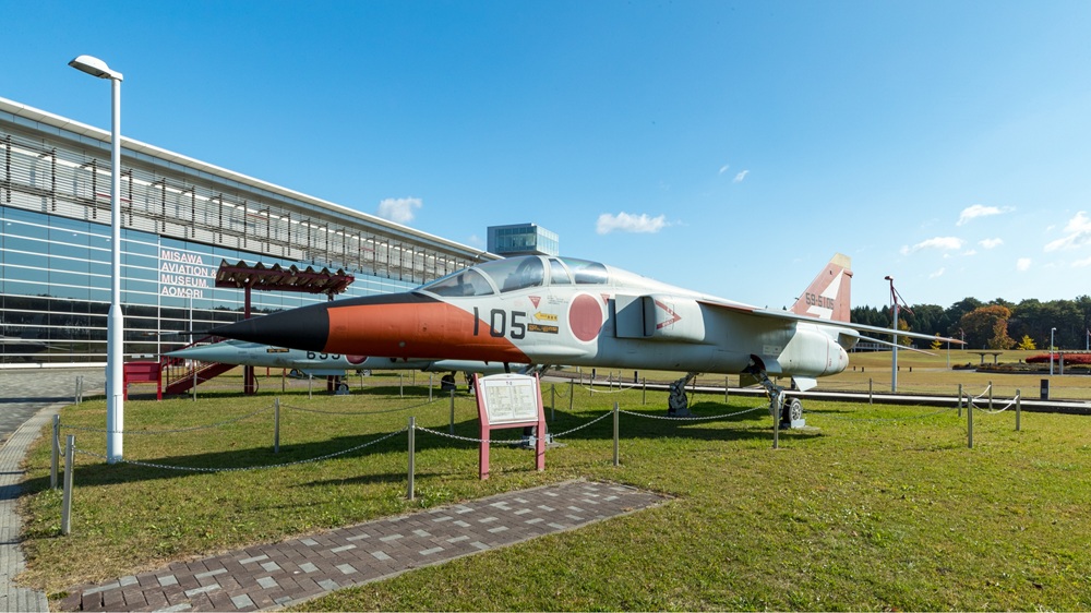 【青森県立三沢航空科学館】「大空」と「飛翔」をテーマに、日本の航空史や科学を楽しく学ぶことができます