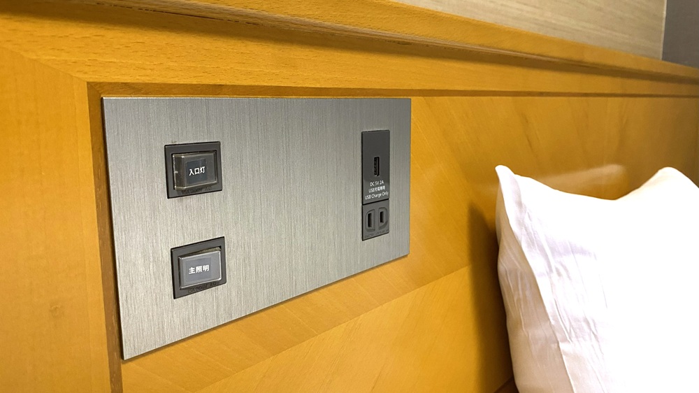 【ベッドボード】