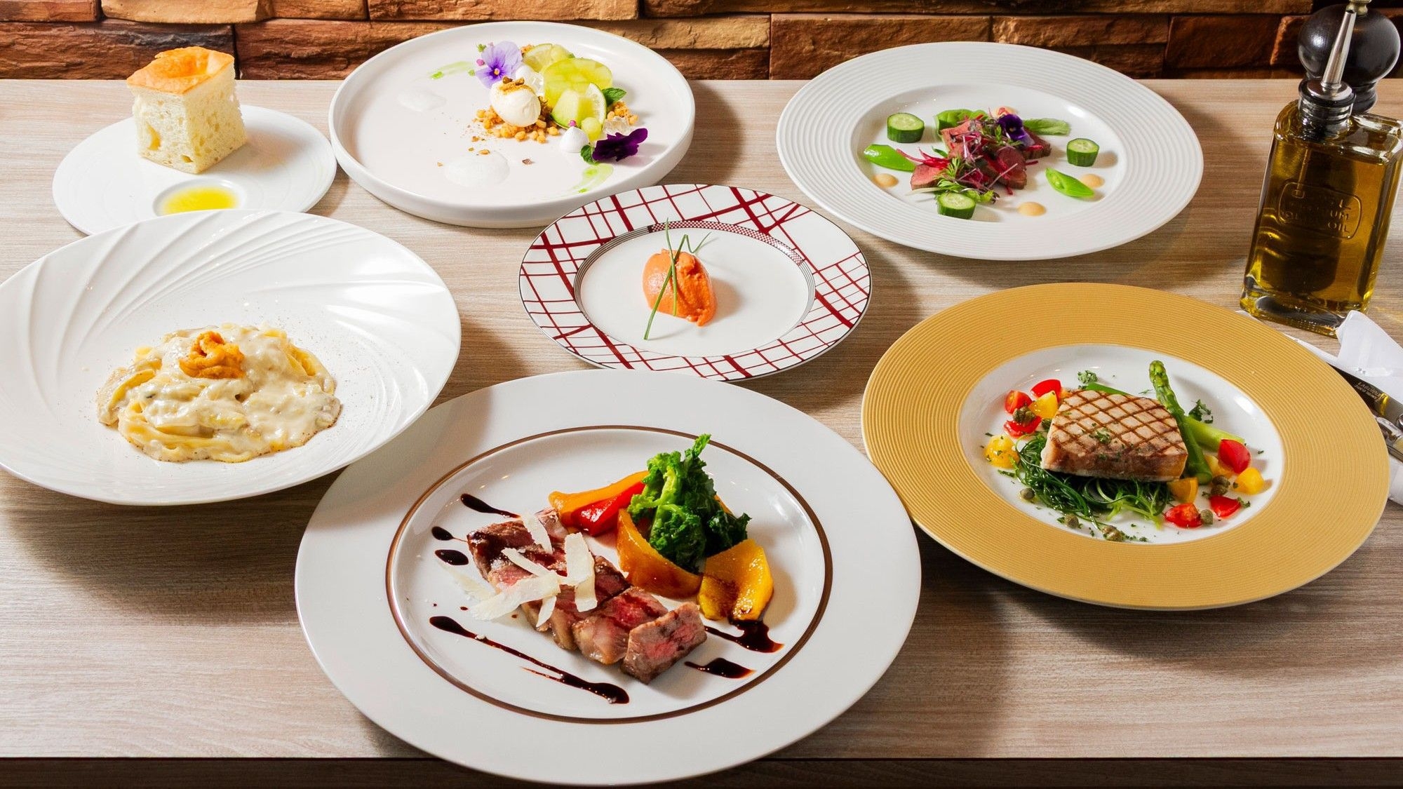 【2食付】フェリーチェコース付宿泊プラン