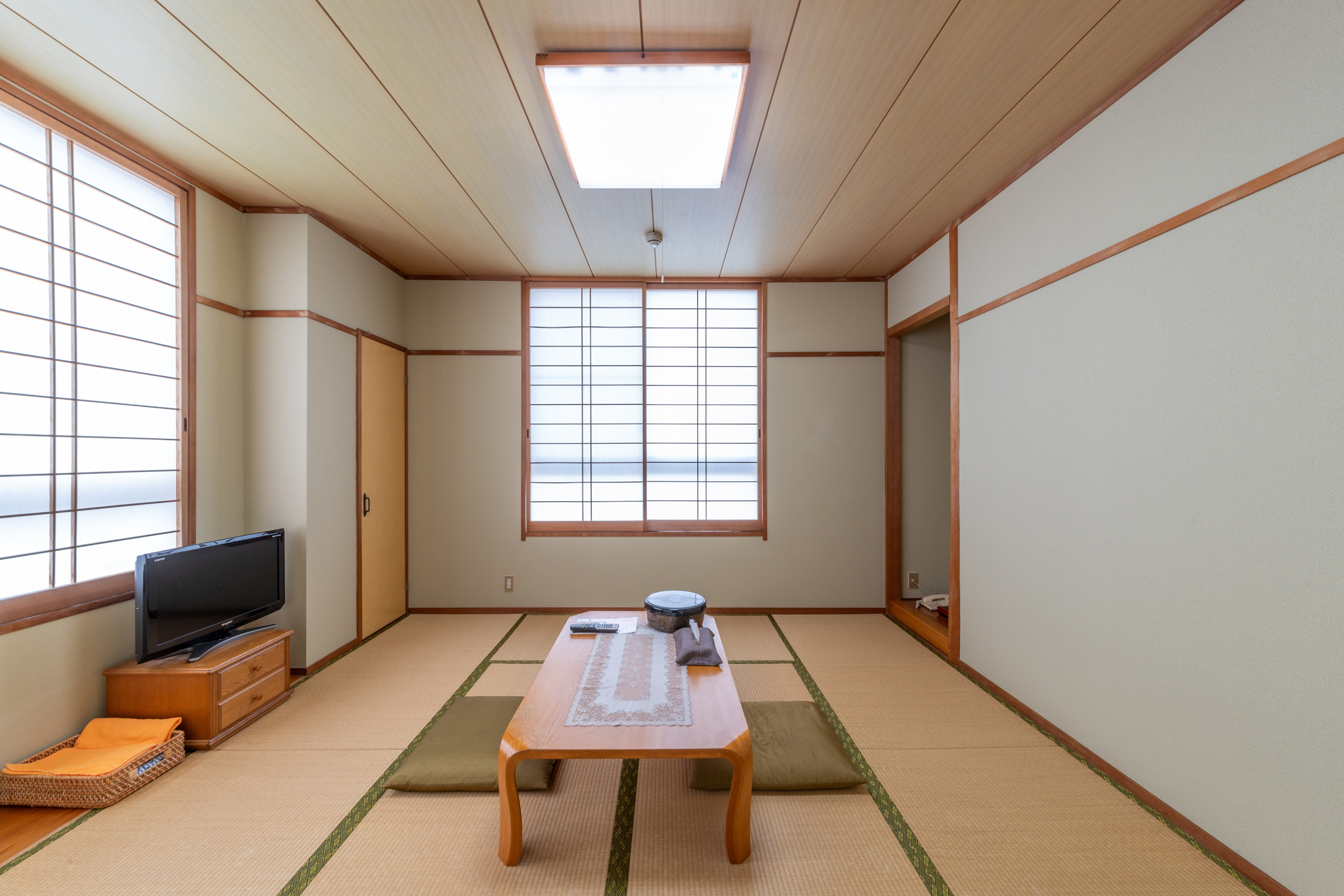 8畳のお部屋