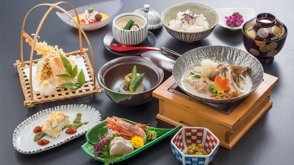 【学生専用プラン】絶景温泉と和食会席で最高の卒業旅行に◇選べる観光地チケットなど6大特典付♪1泊2食
