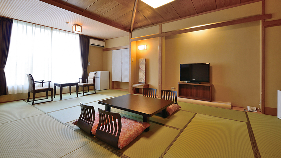 ［東館］和室12畳（お部屋一例）