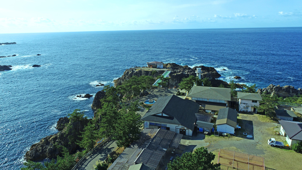 ■【素泊まり】すぐそこは海！楽しみ方無限大☆あなただけの島旅を満喫♪チェックイン21時までOK