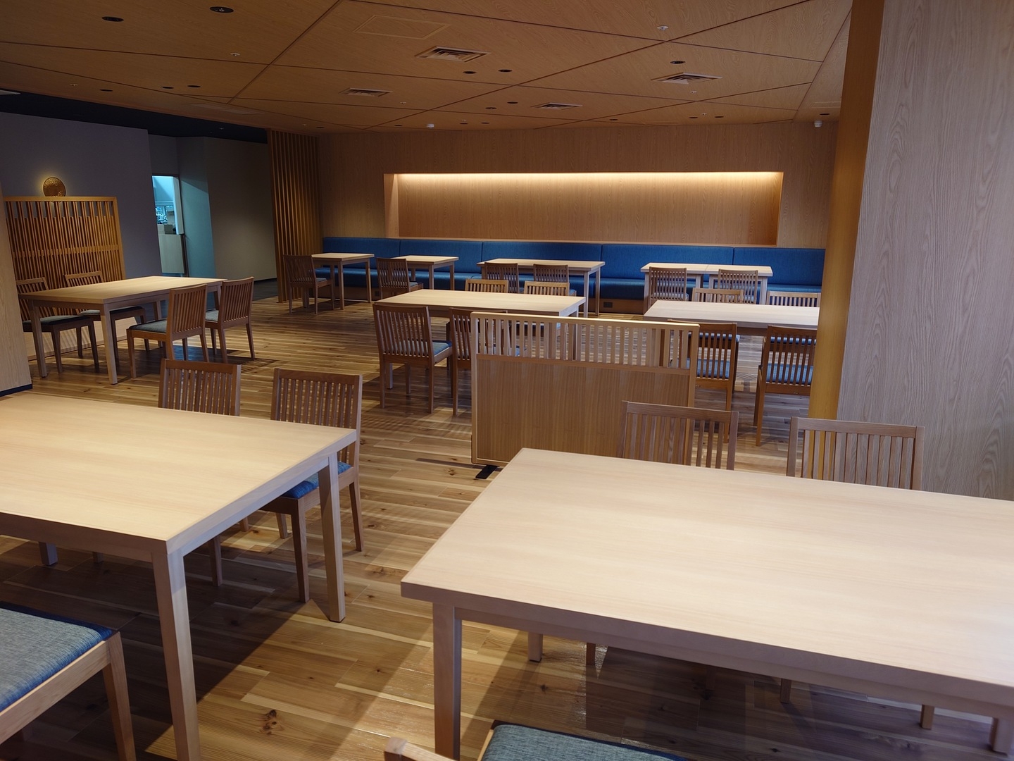 【４月限定　さくらステイ】ホテル最上階にてさくら御膳と地酒を楽しむお花見プラン（１泊２食付）