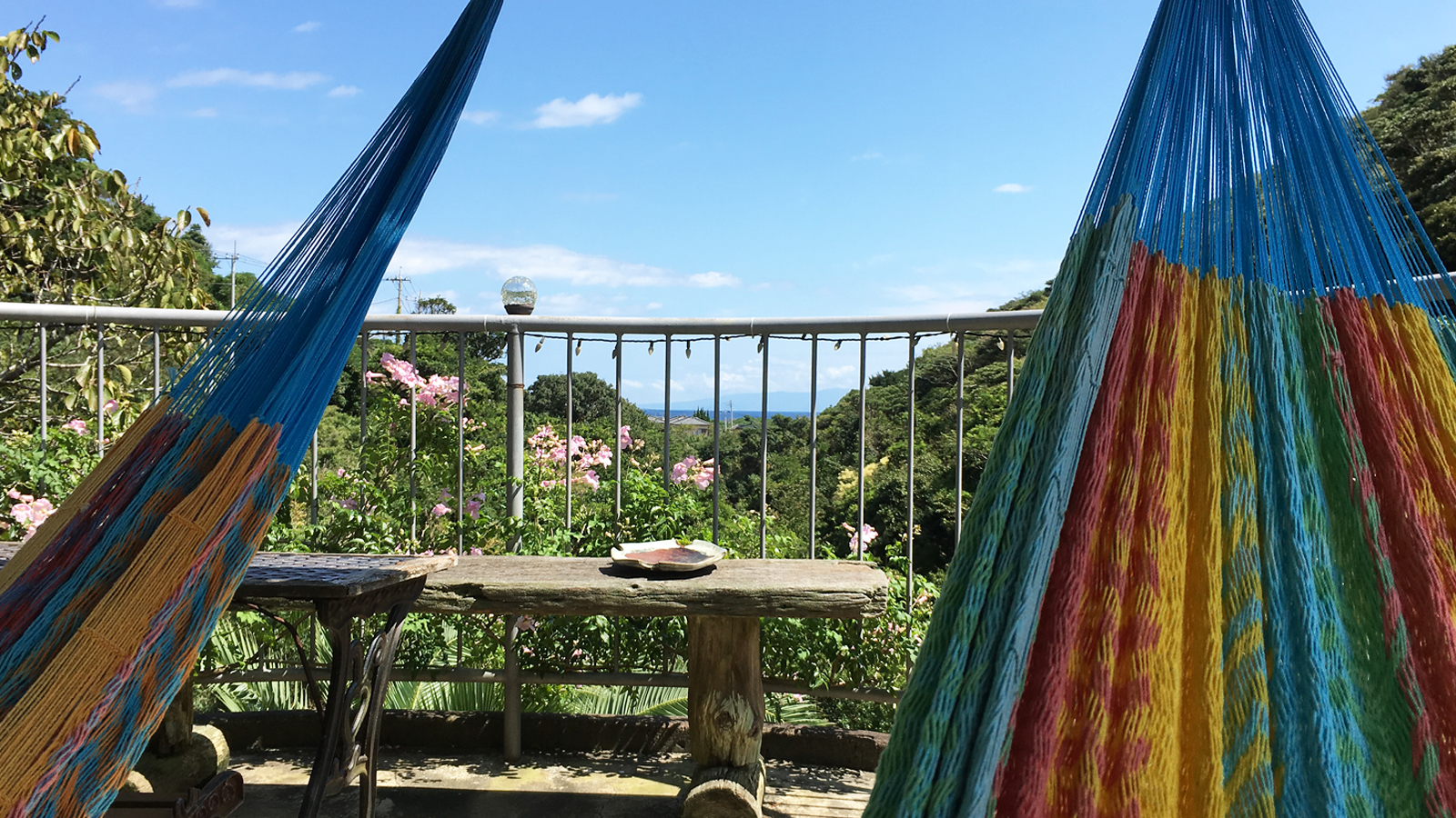 海風、山風が気持ちいいハンモック