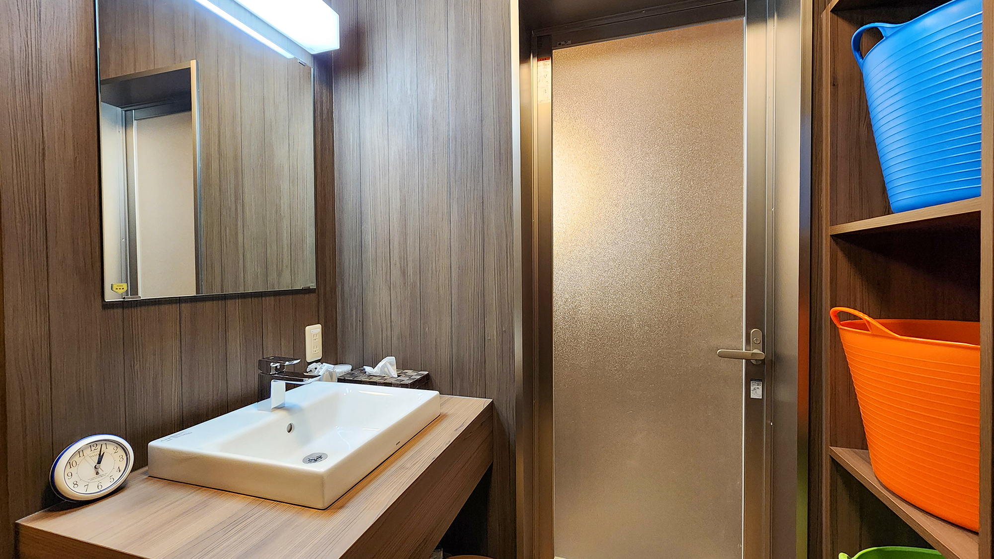 #温泉　家族風呂には脱衣洗面所もついております