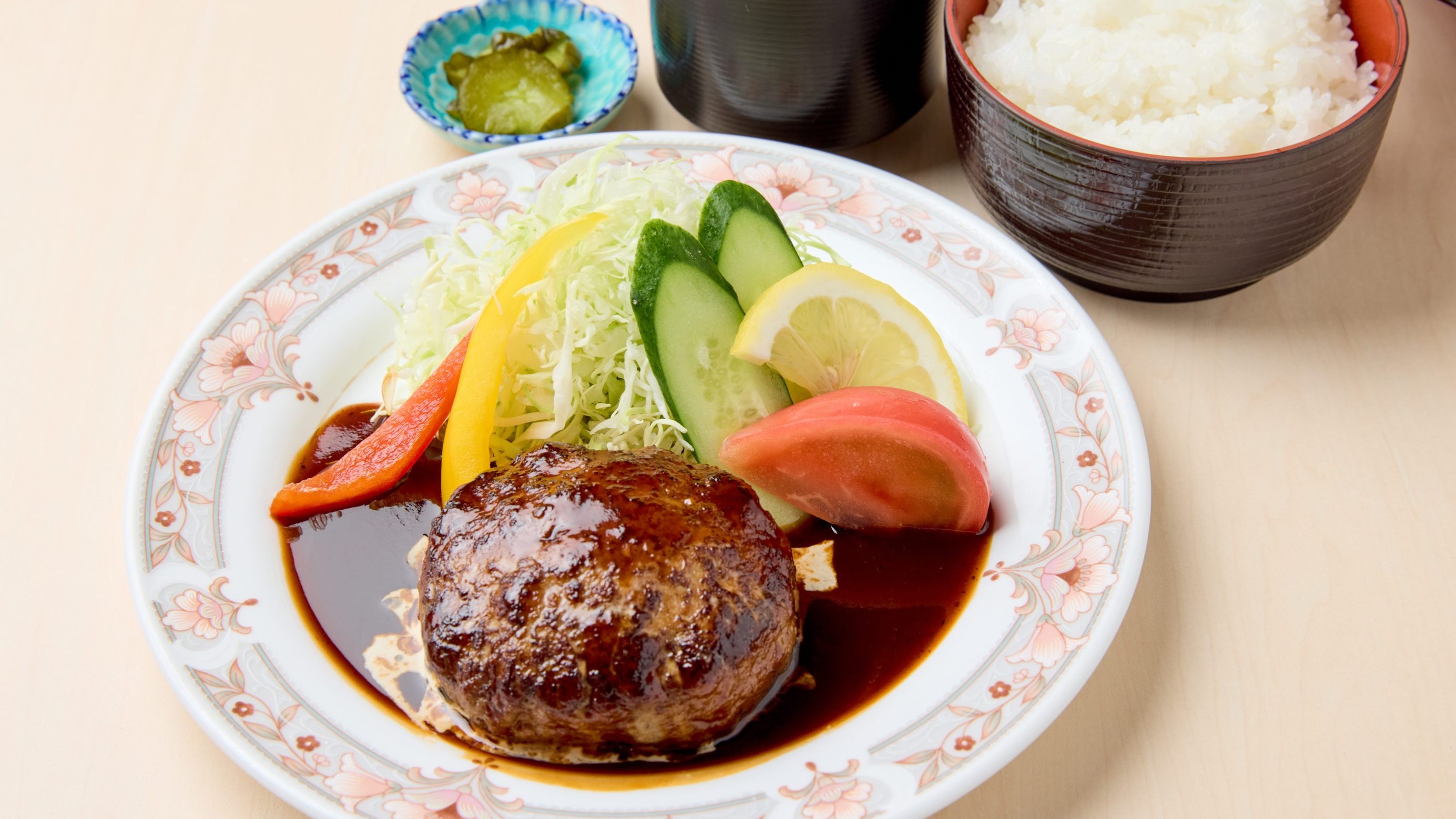 【選べる夕食／2食付】夕食はレストラン風車の人気3メニューからチョイス！お好みプラン