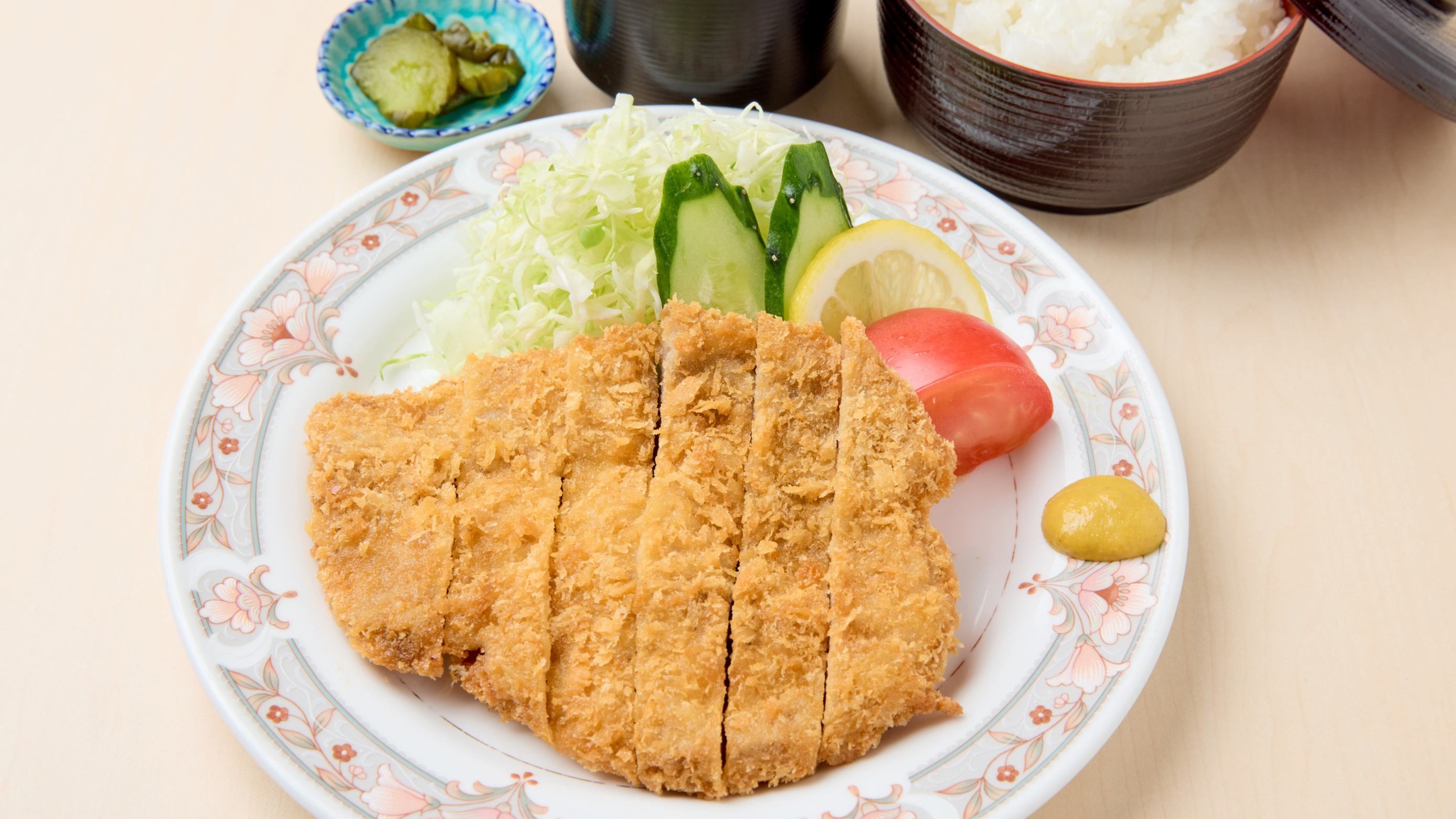 【選べる夕食／2食付】夕食はレストラン風車の人気3メニューからチョイス！お好みプラン