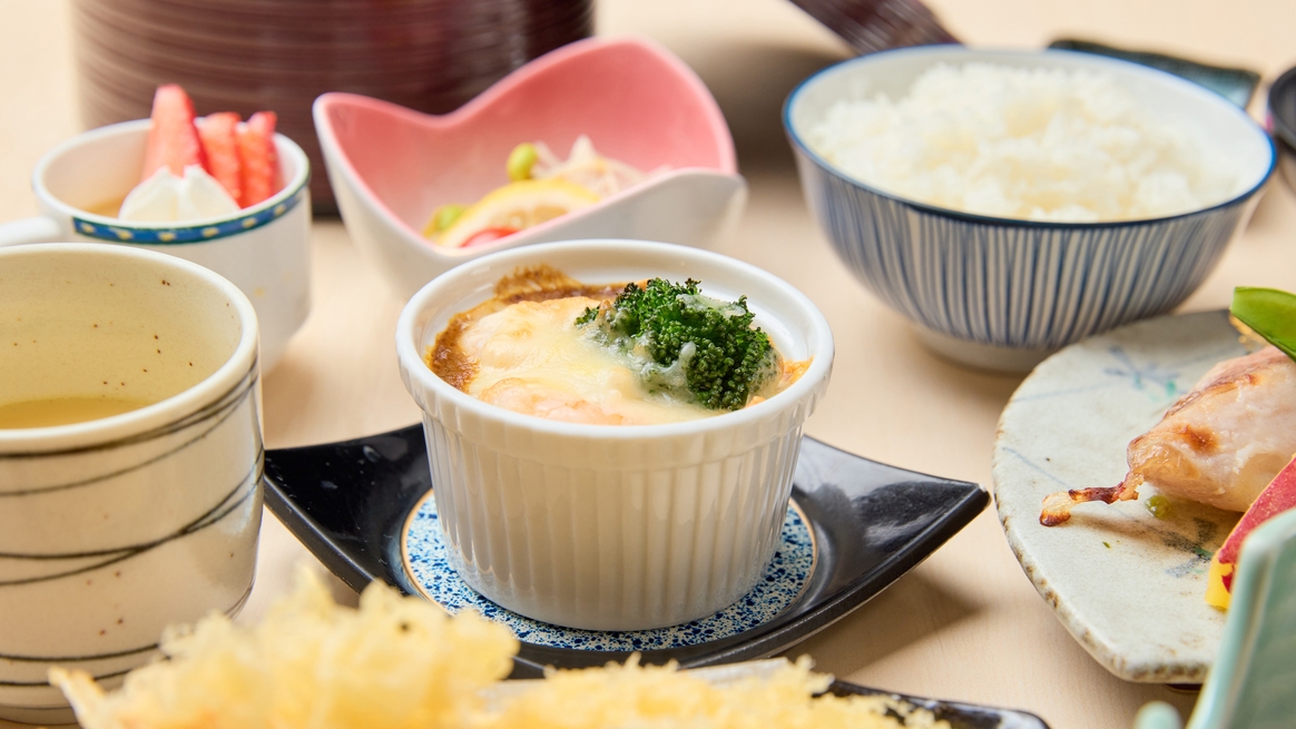 【基本／贅沢2食付】今日はちょっぴり贅沢に♪夕食は全13品の和食膳＆朝食付きで食事満喫プラン