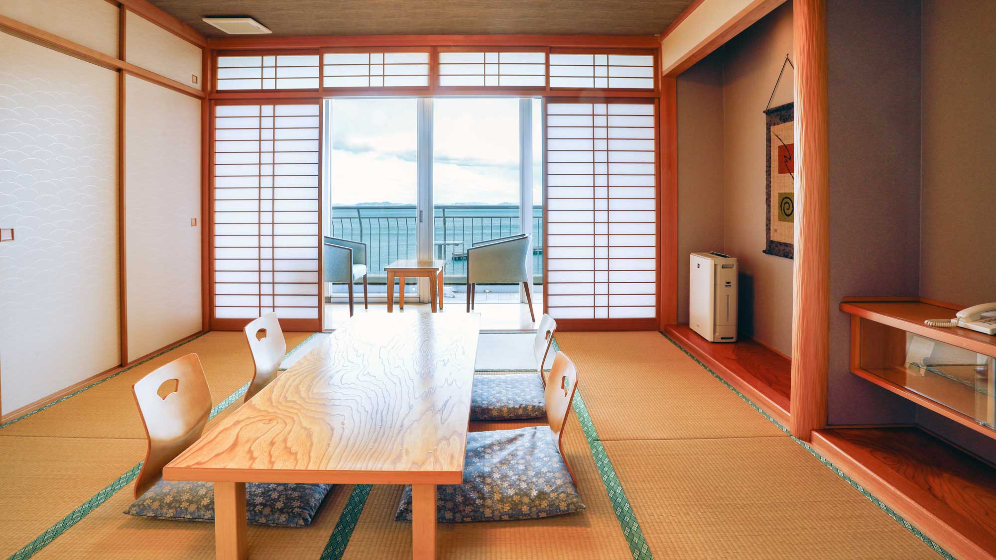 05: 和室10畳＋広縁・バルコニー付きスタンダード