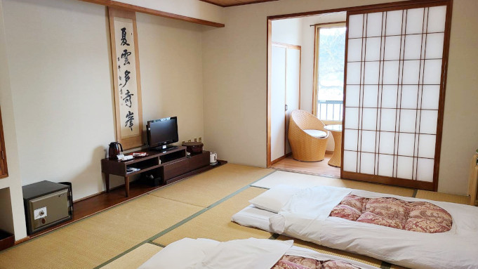 【ともえ亭】和室10畳◆お手頃にゆったり宿泊｜トイレ・禁煙