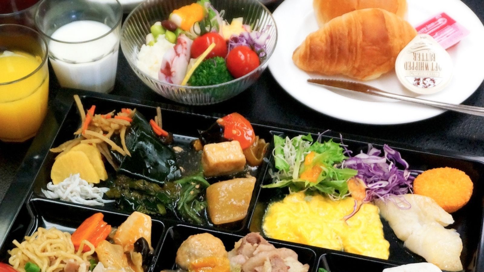 朝食バイキング　メニューの一例