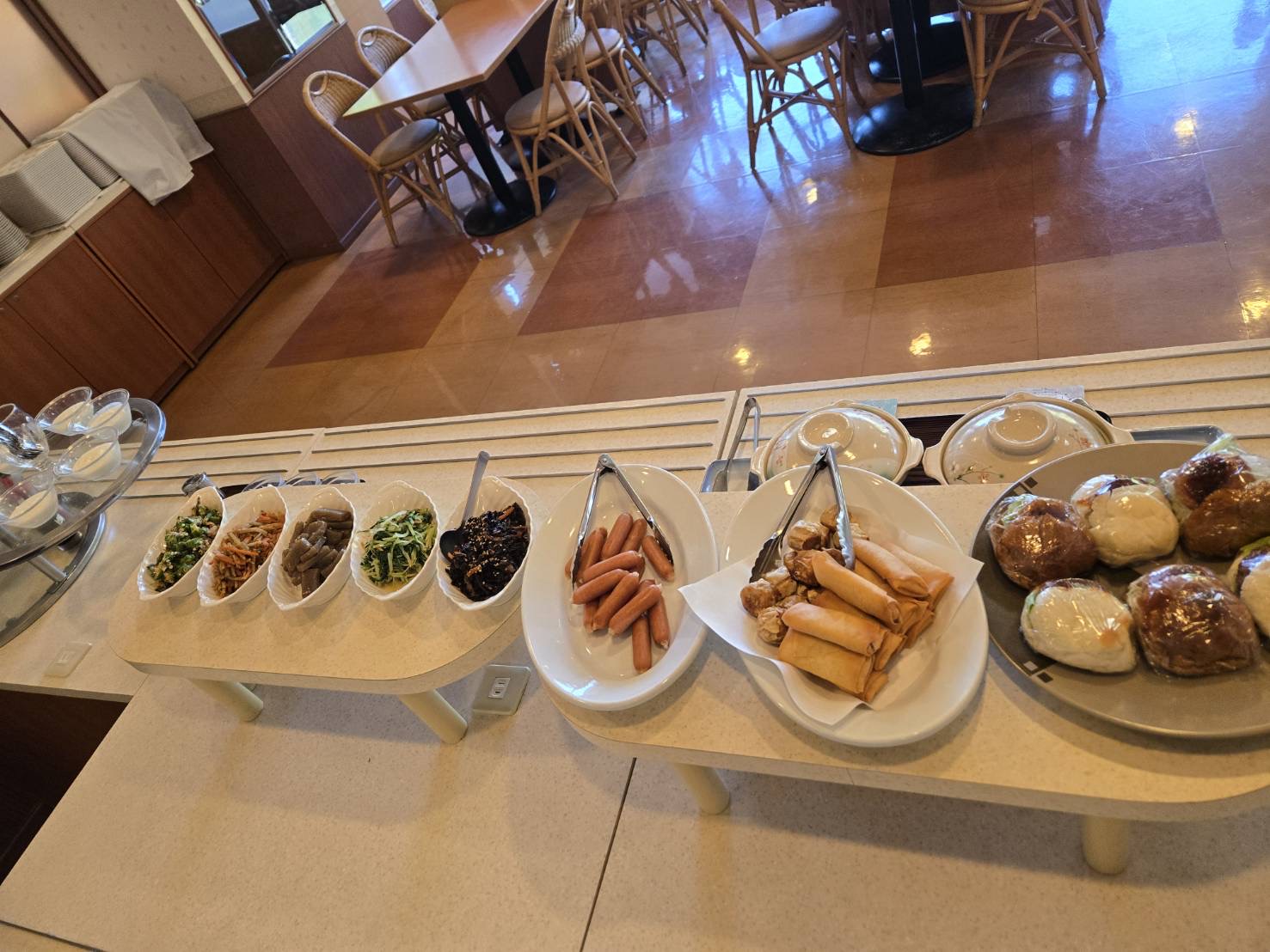 朝食バイキング