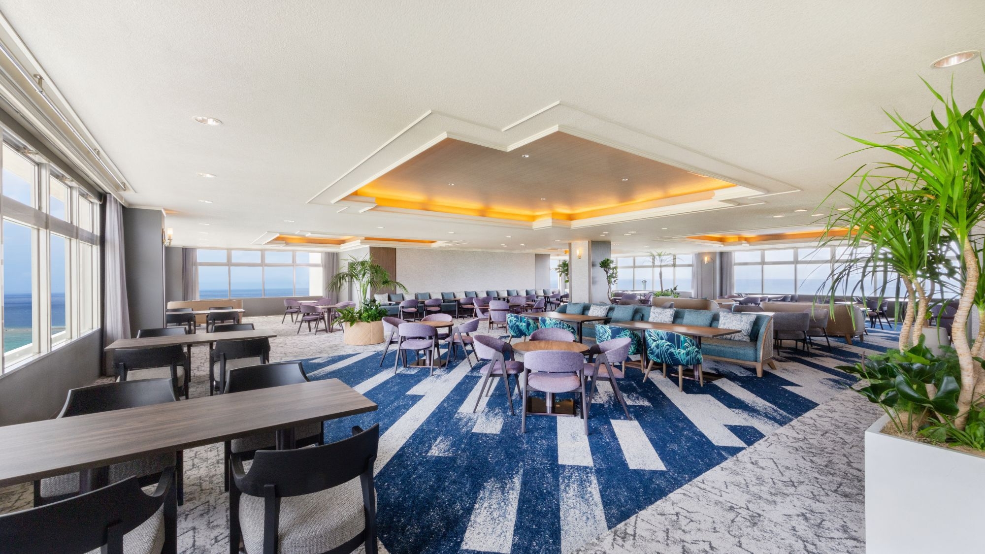 【2025クリスマス】ホテルオリジナルシュトーレン＆ロゼスパークリングワイン付 ＜朝食付＞