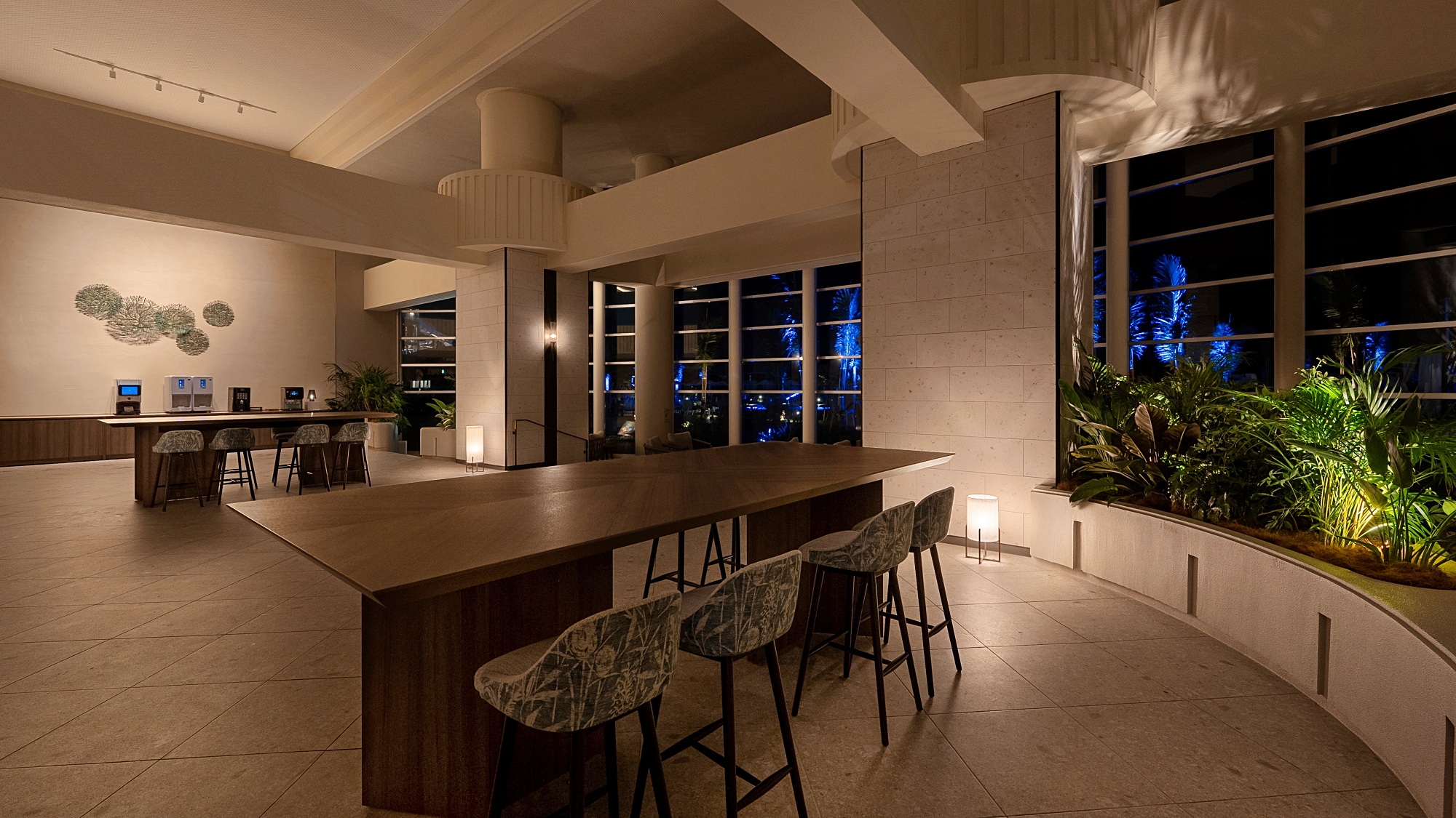 ラウンジ／Lounge