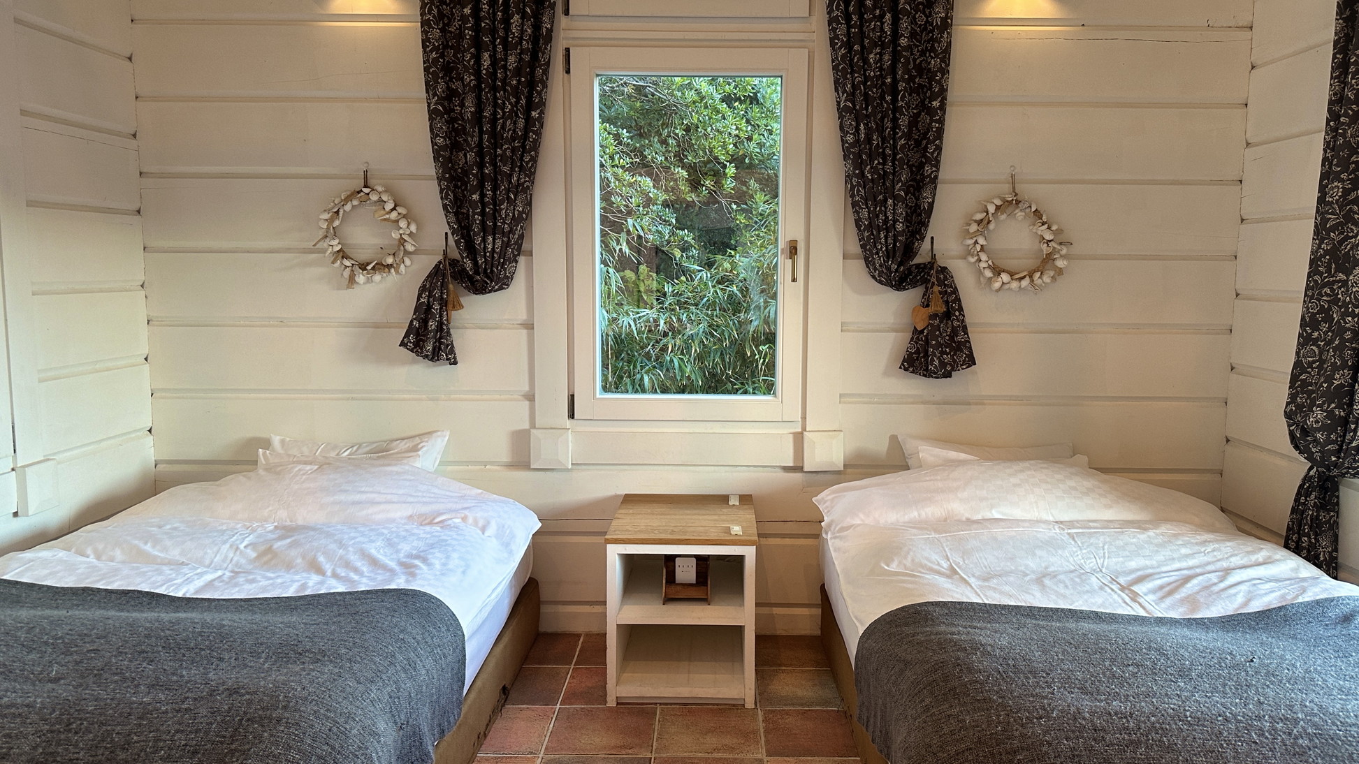 【別邸】 海を一望◆カーサ・デラノンナ※本館から車30分◆136平米（ベッドルーム）