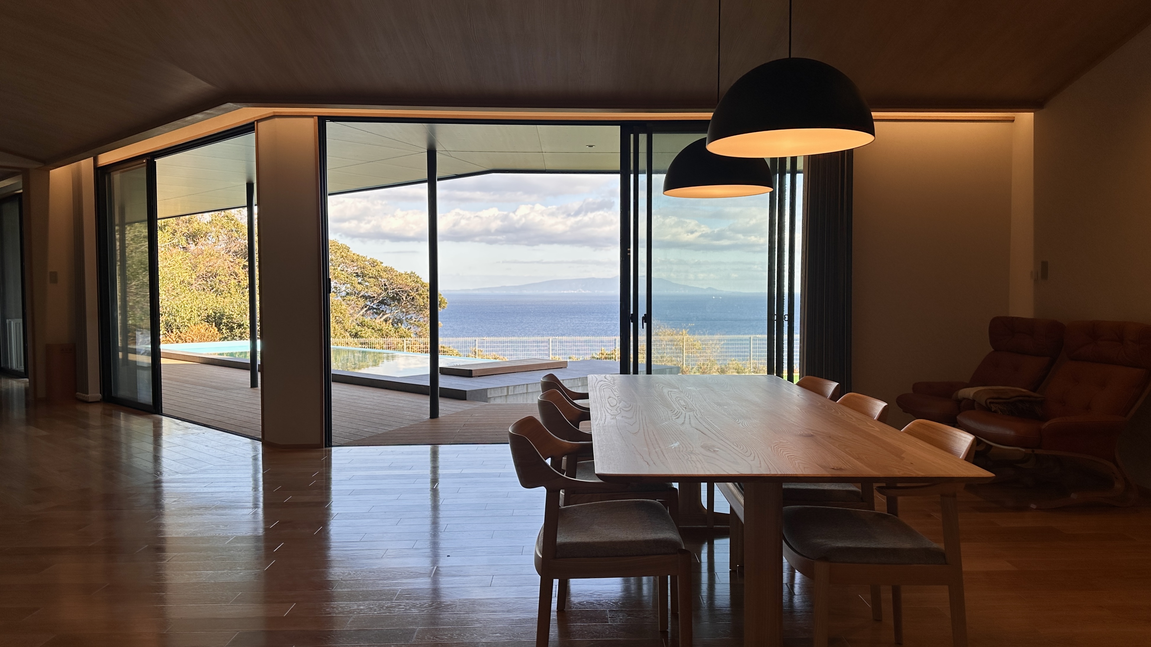 【別邸】海を臨むプールと温泉◆心ほどける海と空ULALA◆212平米