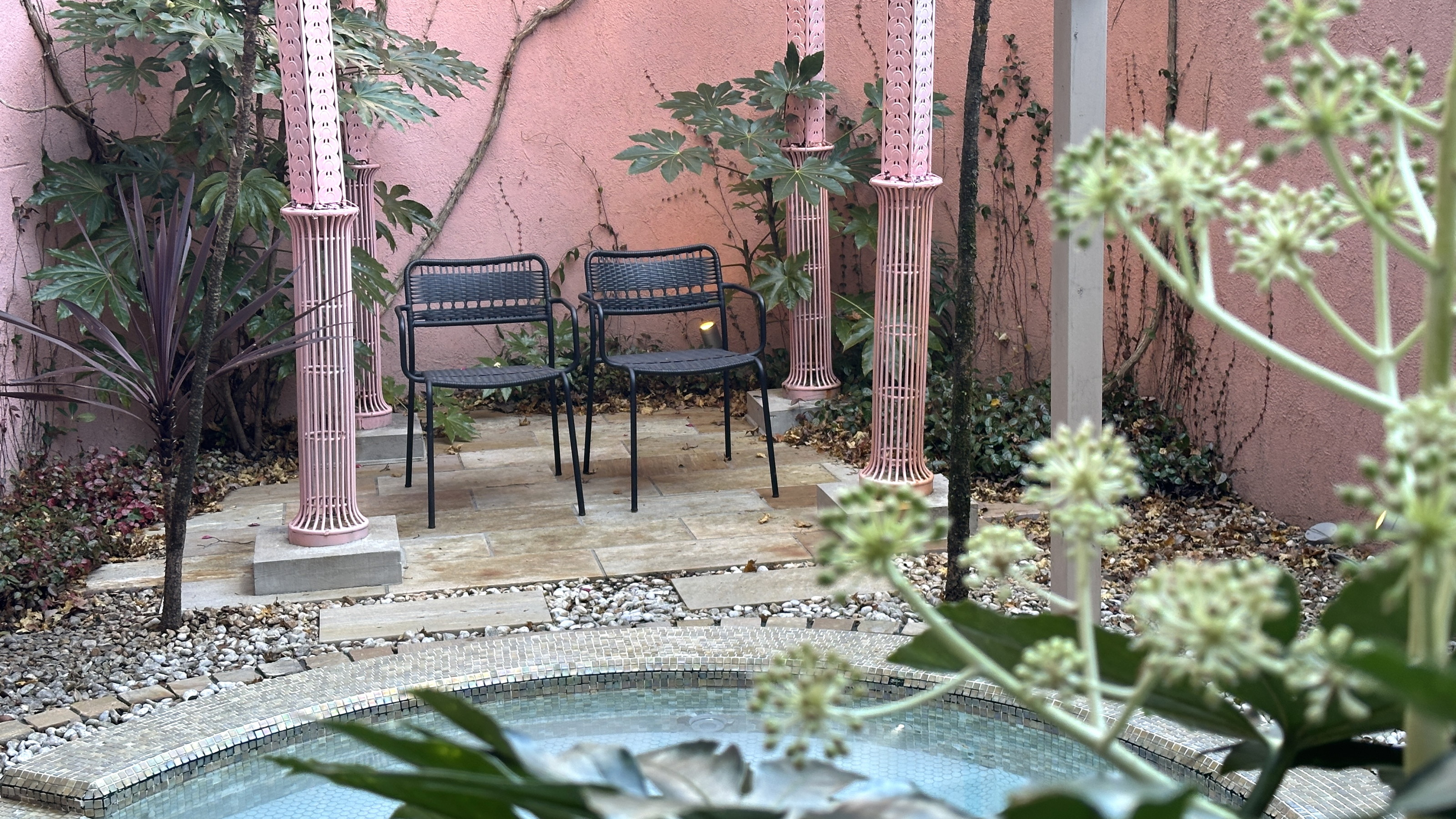 【貸切温泉】ガーデンスパ「湯空-YUSORA-」◆わんちゃんが待てるケージのご用意あり