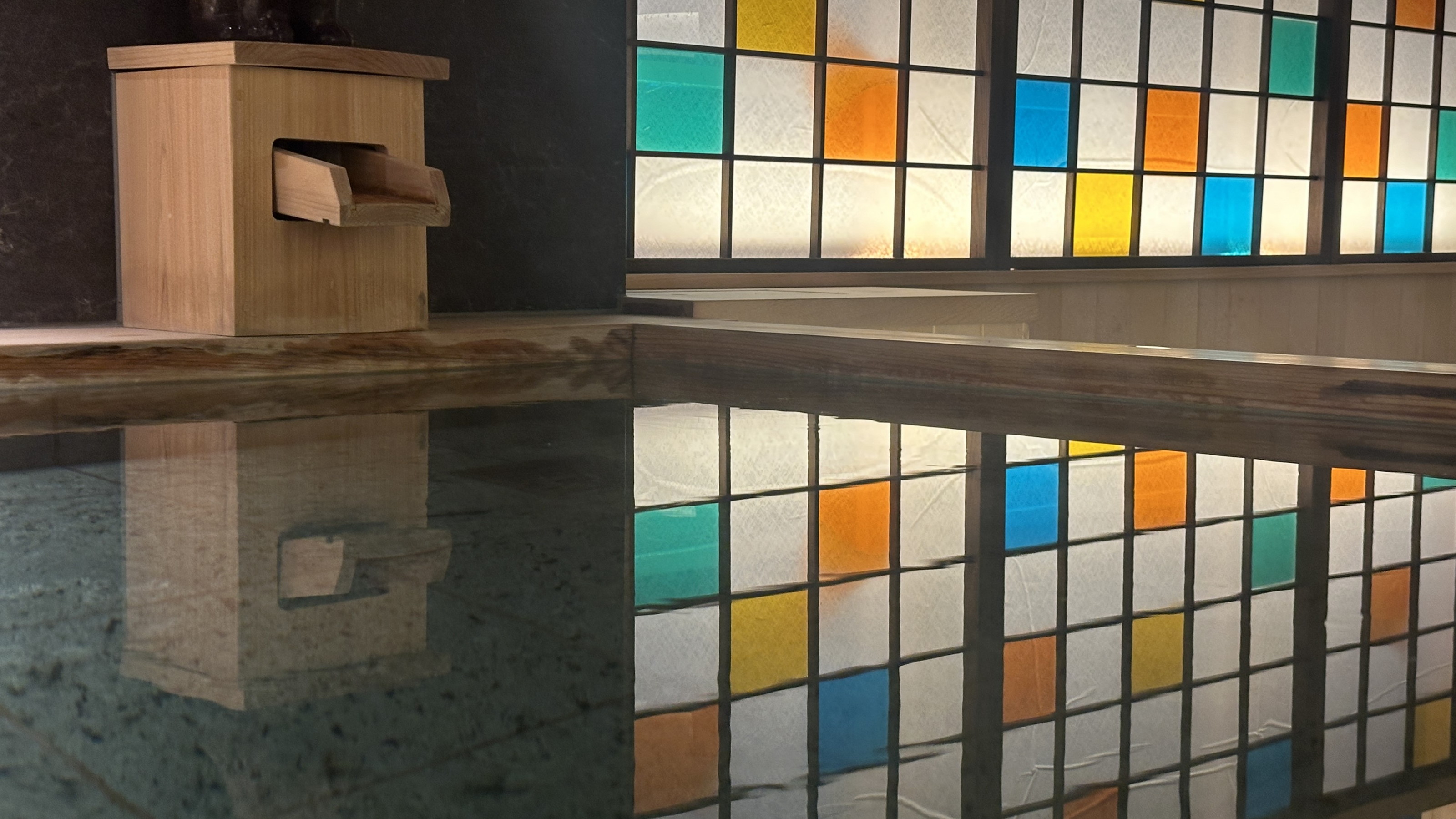 【貸切温泉】インドアスパ「湯楽-YURAKU-」◆本館内の室内大浴場