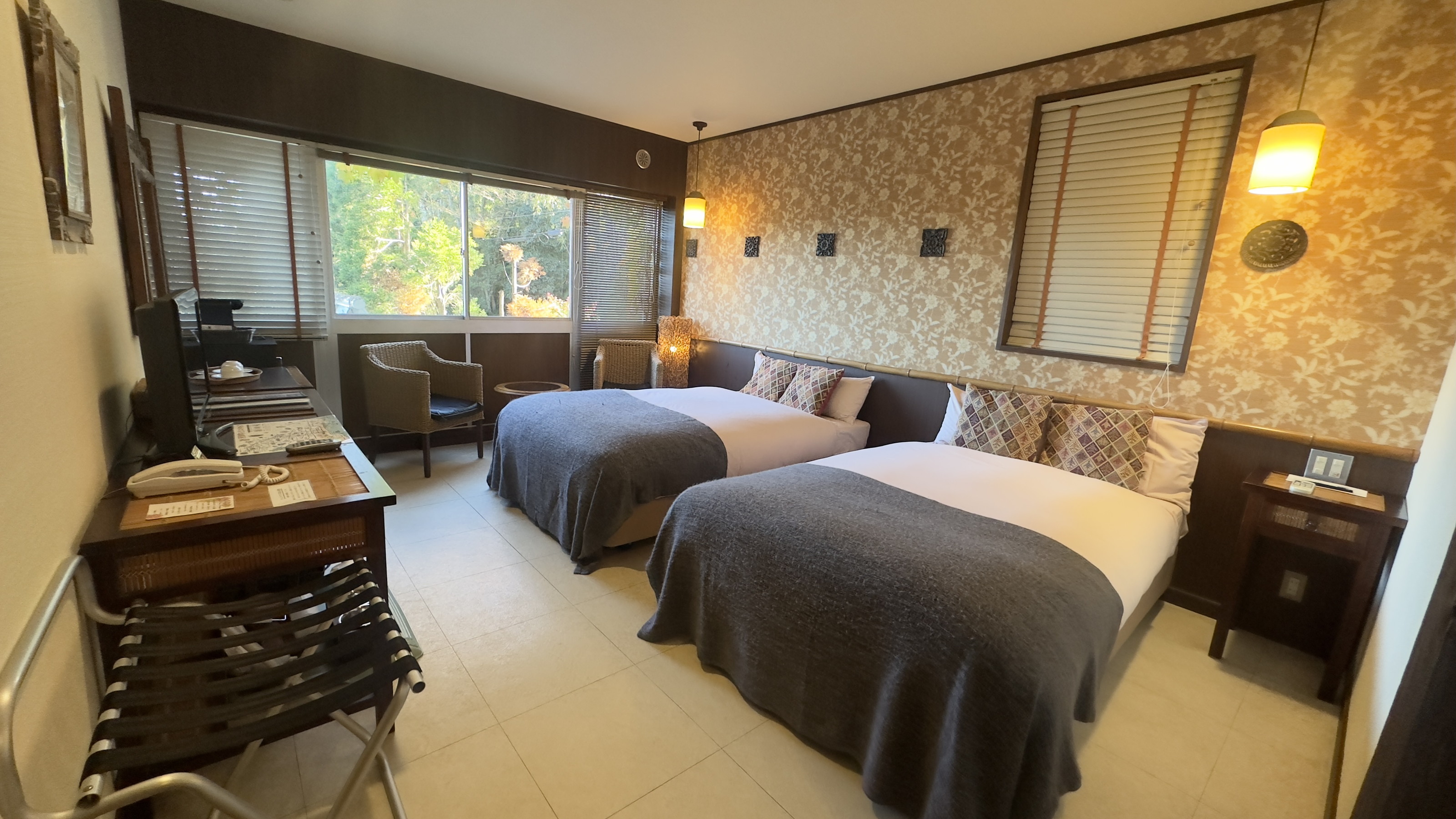 【スタンダードツイン】本館洋室／30平米◆セミダブル２台 ◆禁煙