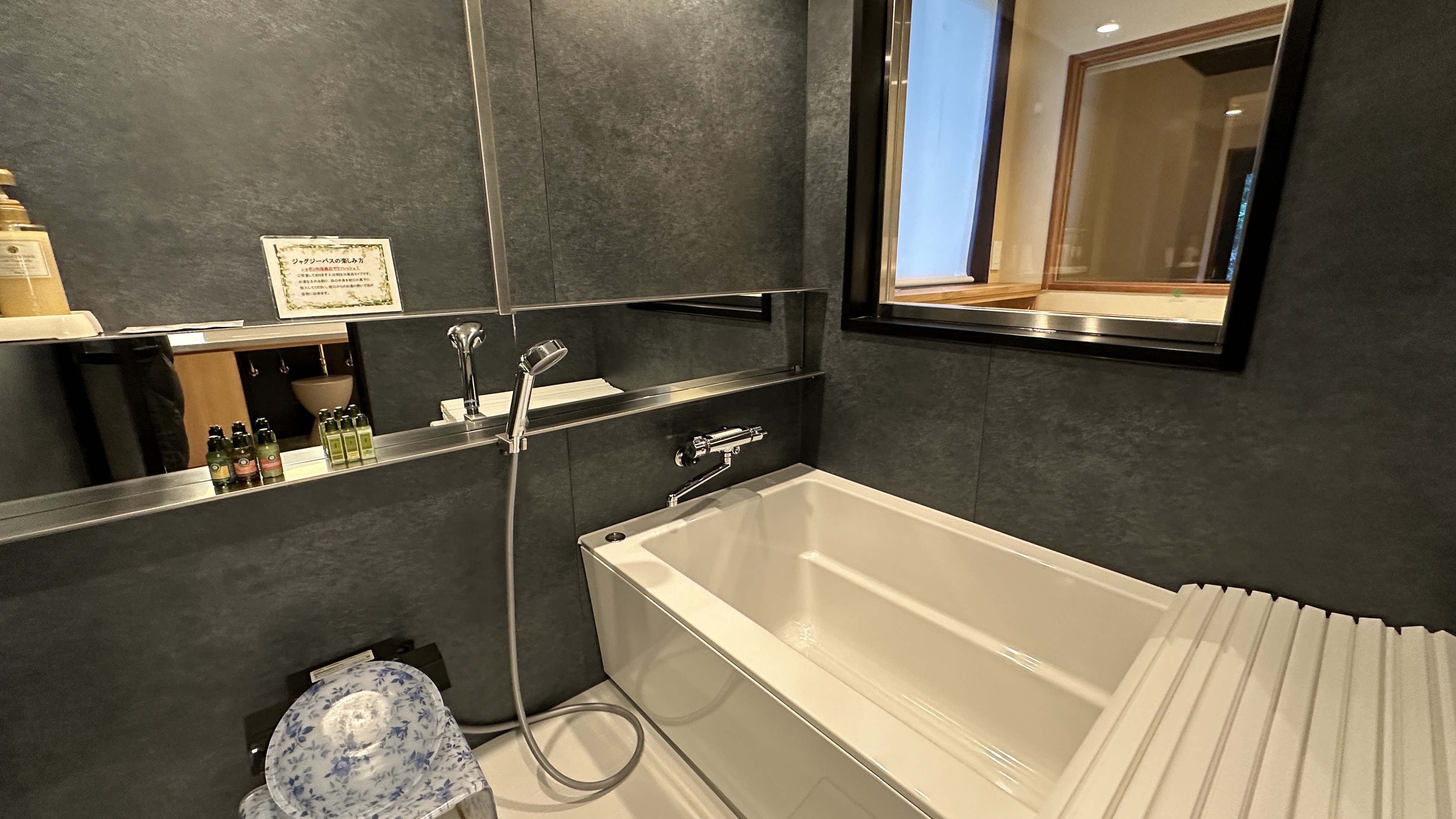 2024年12月リニューアルオープン！【本館最大100平米】森の中に佇む◆グランデルーム