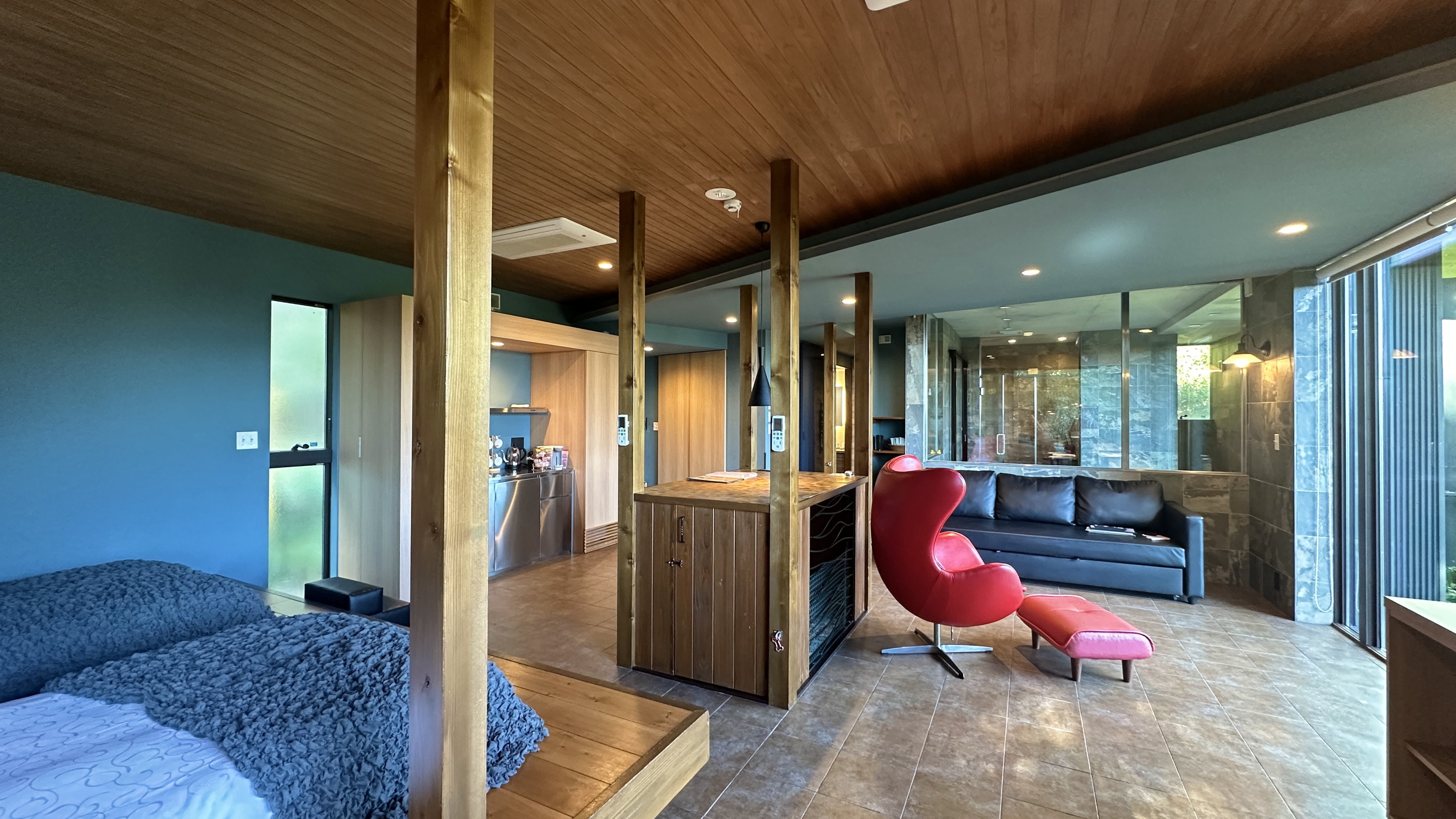 【隠れ家ヴィラAZITO】眺望抜群の一棟貸／72平米◆半露天風呂付