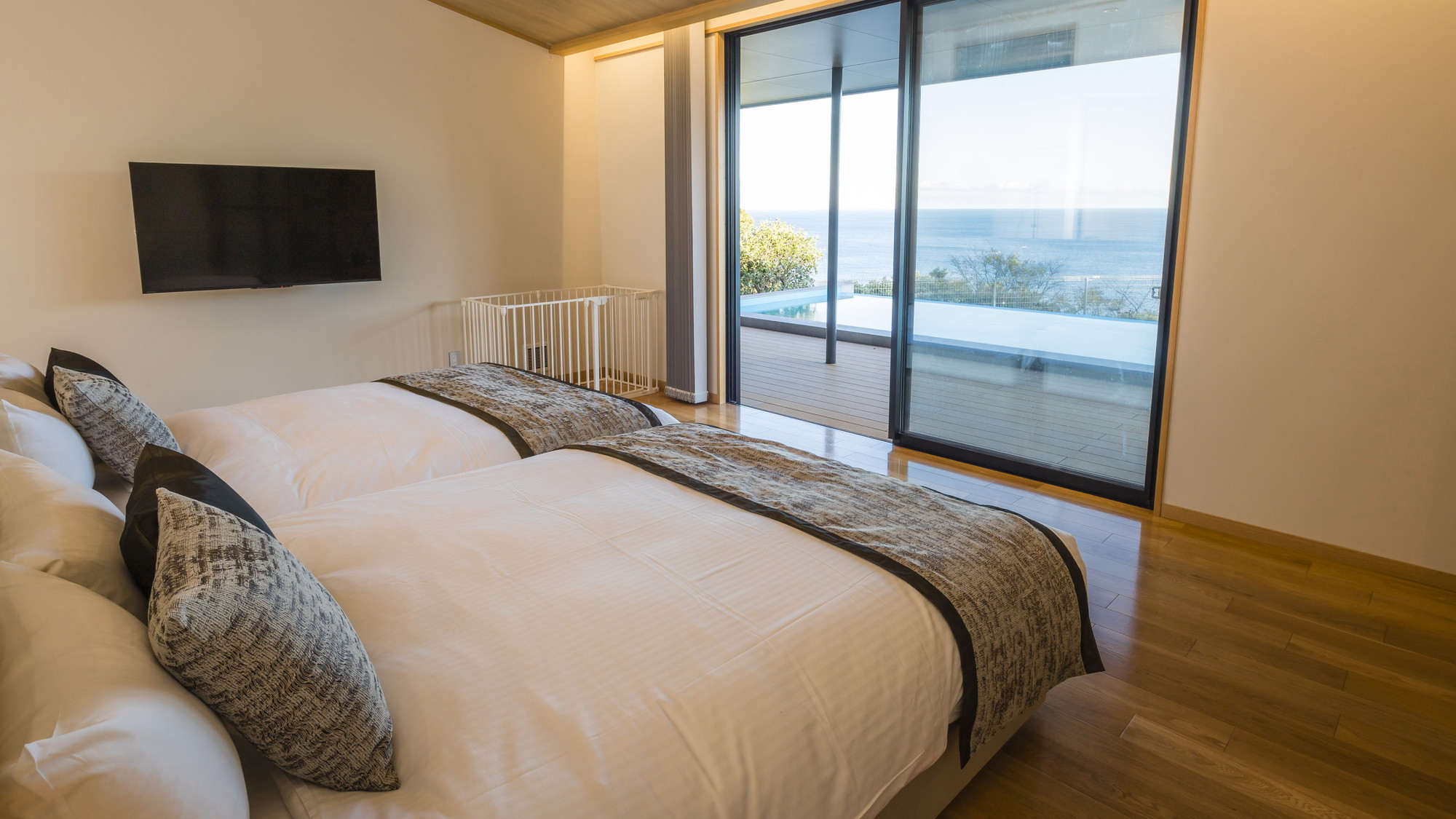 【別邸】海を臨むプールと温泉◆心ほどける海と空ULALA◆212平米