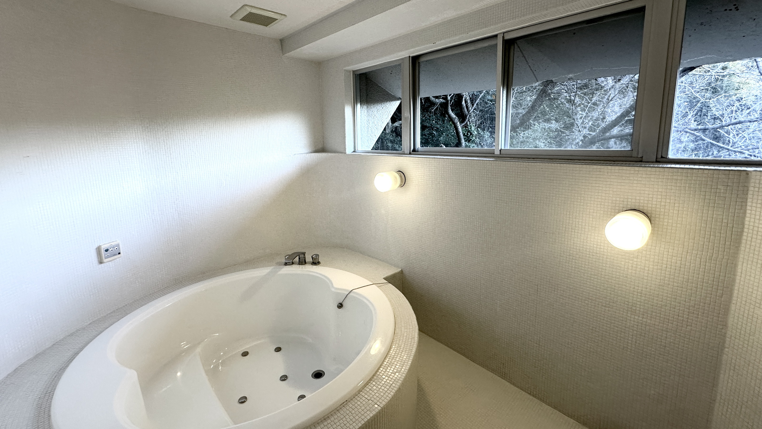 【トリプルルーム】本館和洋／40平米◆ベッド2台＋布団 ◆禁喫煙