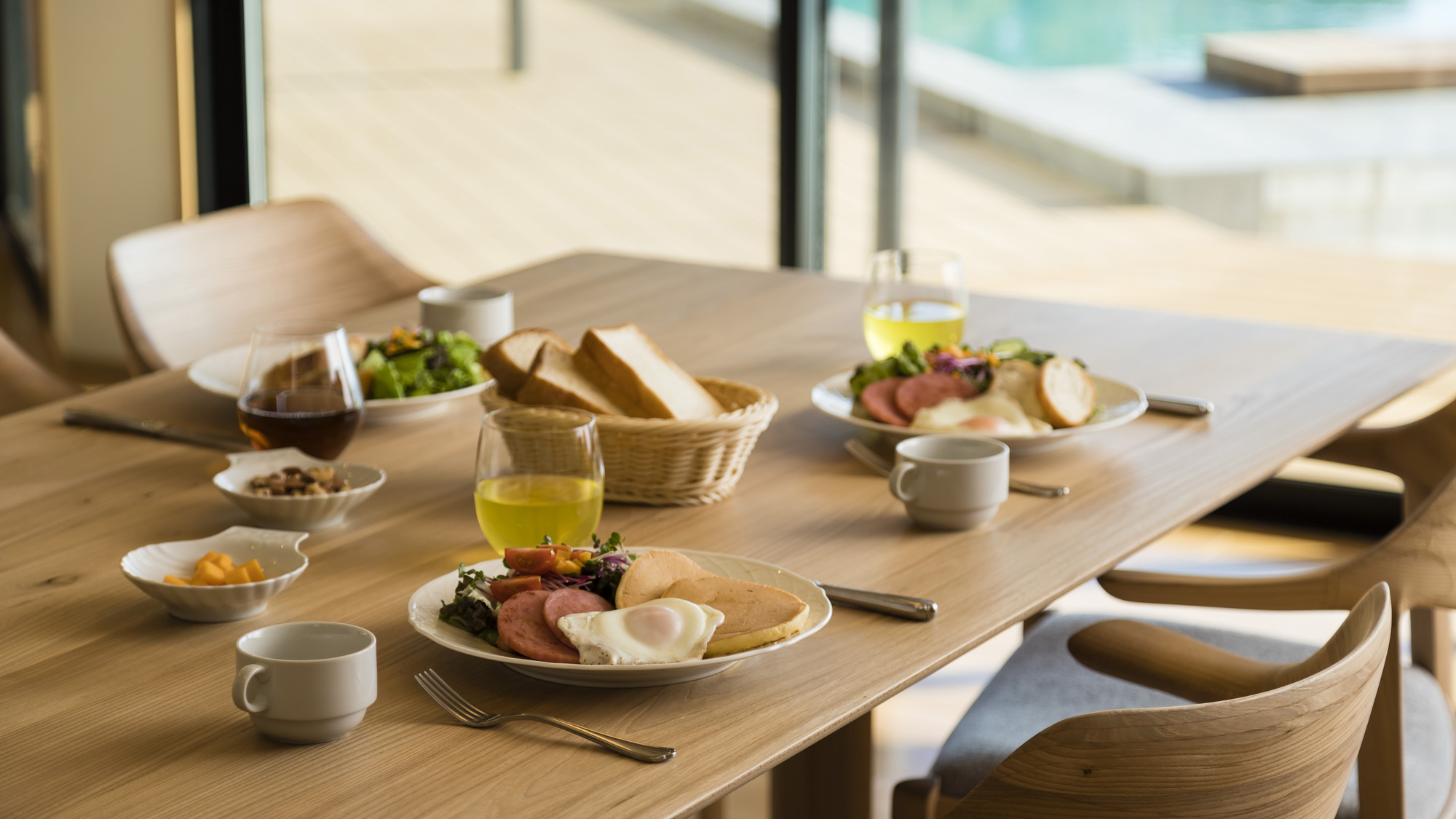 【別邸ULALA】食器や調理器具、調味料などご用意しておりますので自由なお食事をお楽しみください