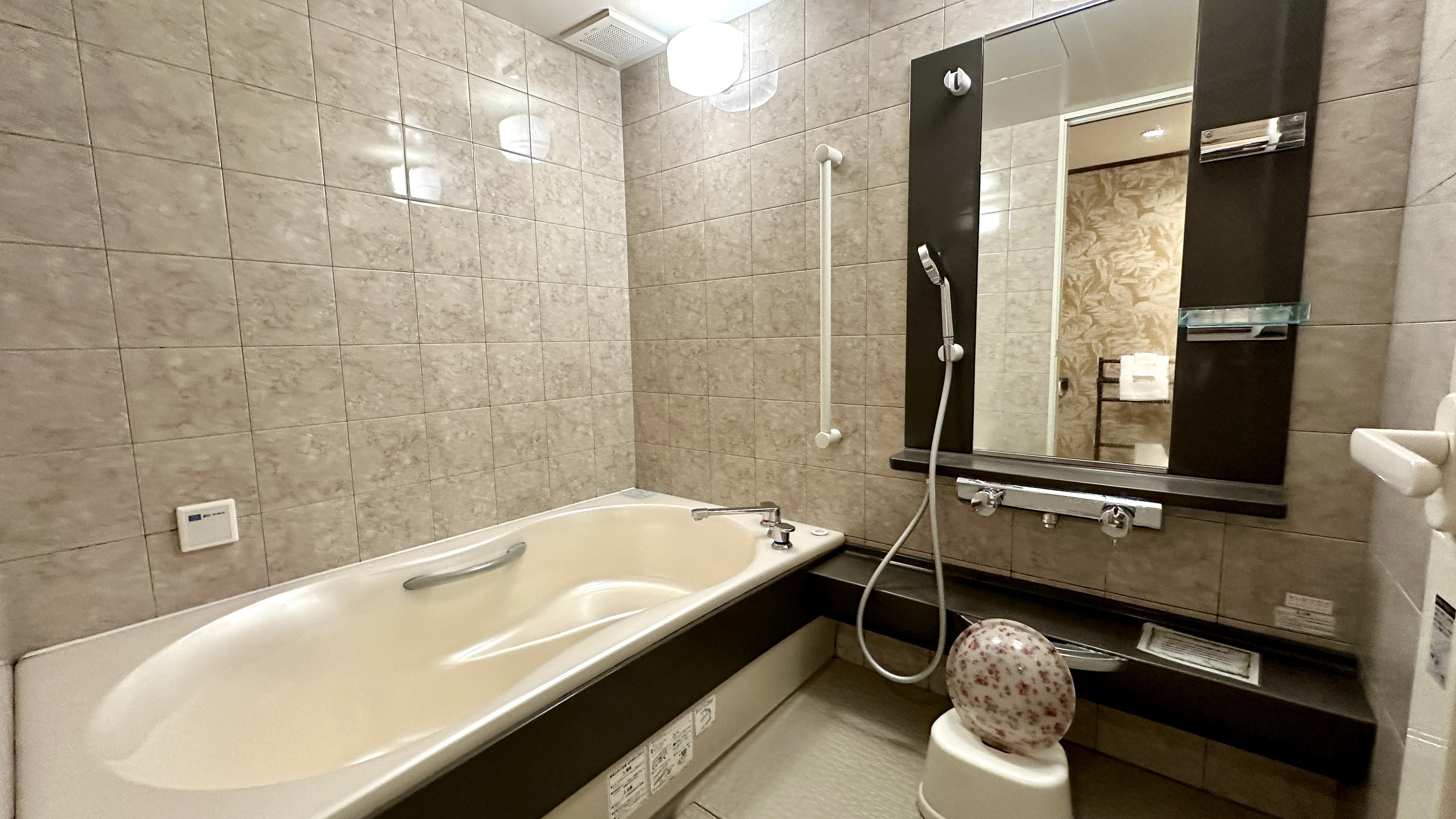 【スタンダードツイン】本館洋室／30平米◆セミダブル２台 ◆禁煙