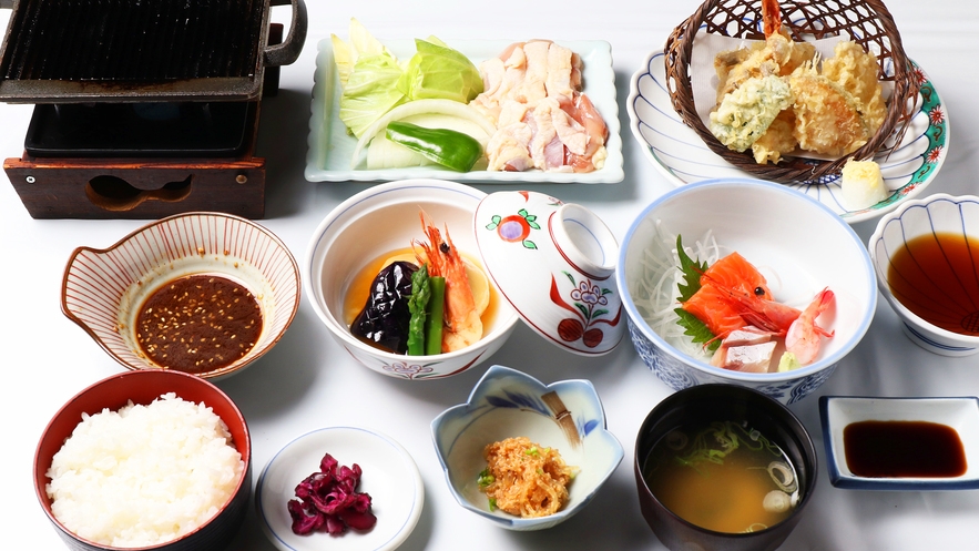 【夕食付】天然温泉×北海道の味覚たっぷりのお料理を堪能！当館スタンダード♪