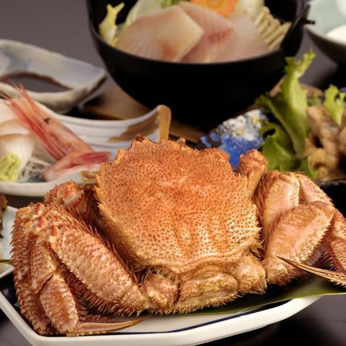 1泊2食付き【知床産毛ガニ一杯御膳】主役は毛ガニ！！丸ごと一杯満喫プラン