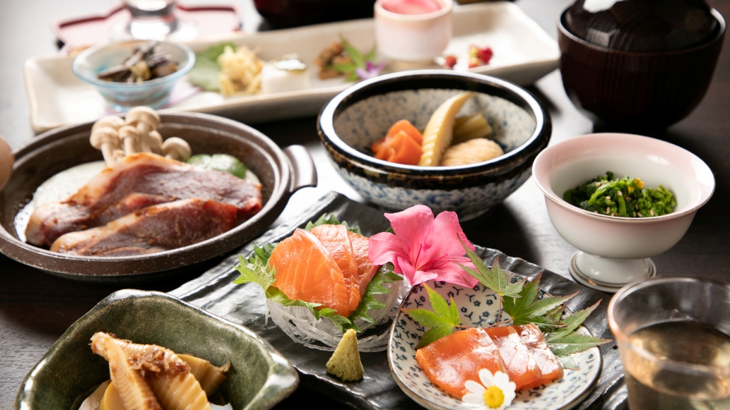 150年の古民家の歴史を継承する温泉宿で美人の湯と郷土料理を愉しむ《スタンダードプラン》
