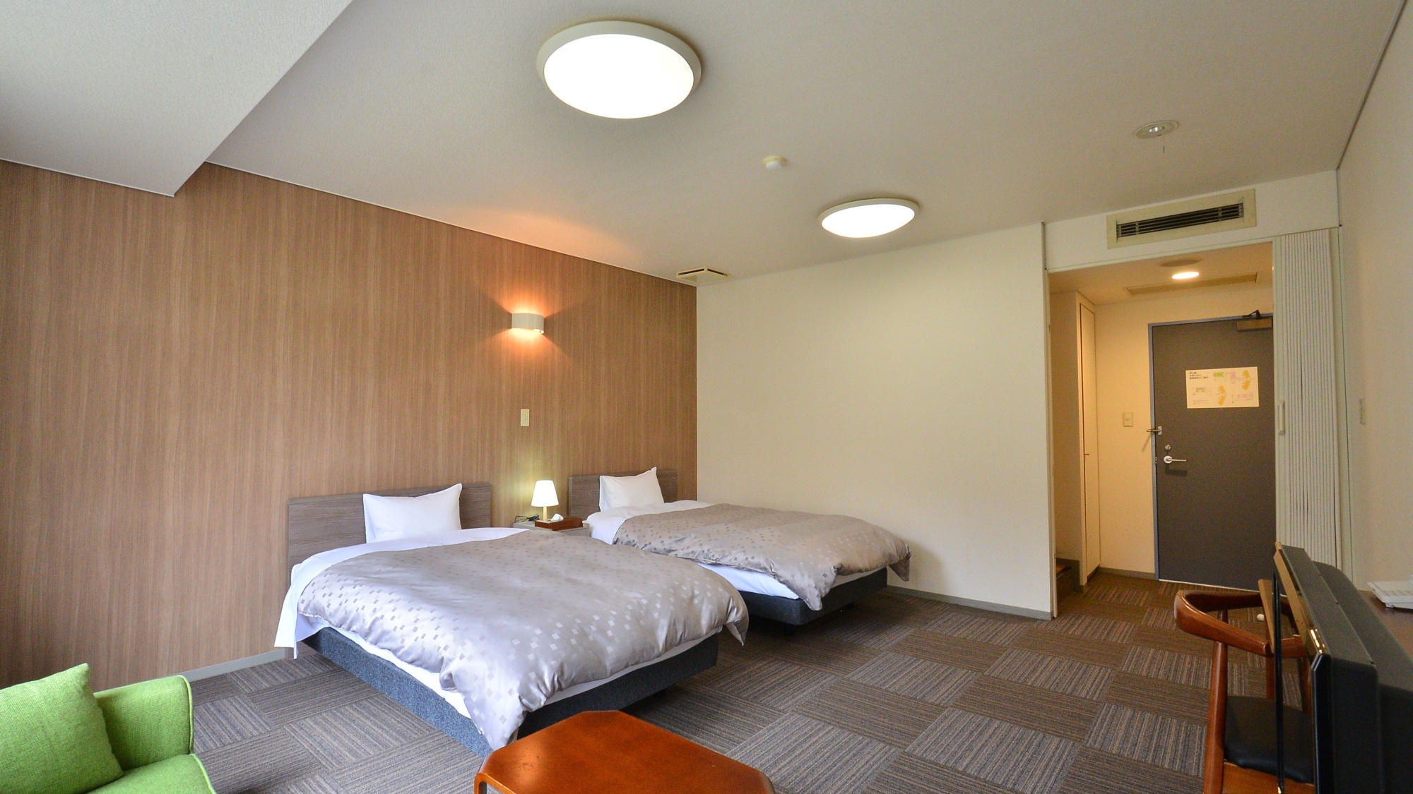 洋室ツイン（セミダブルベッド）【禁煙】