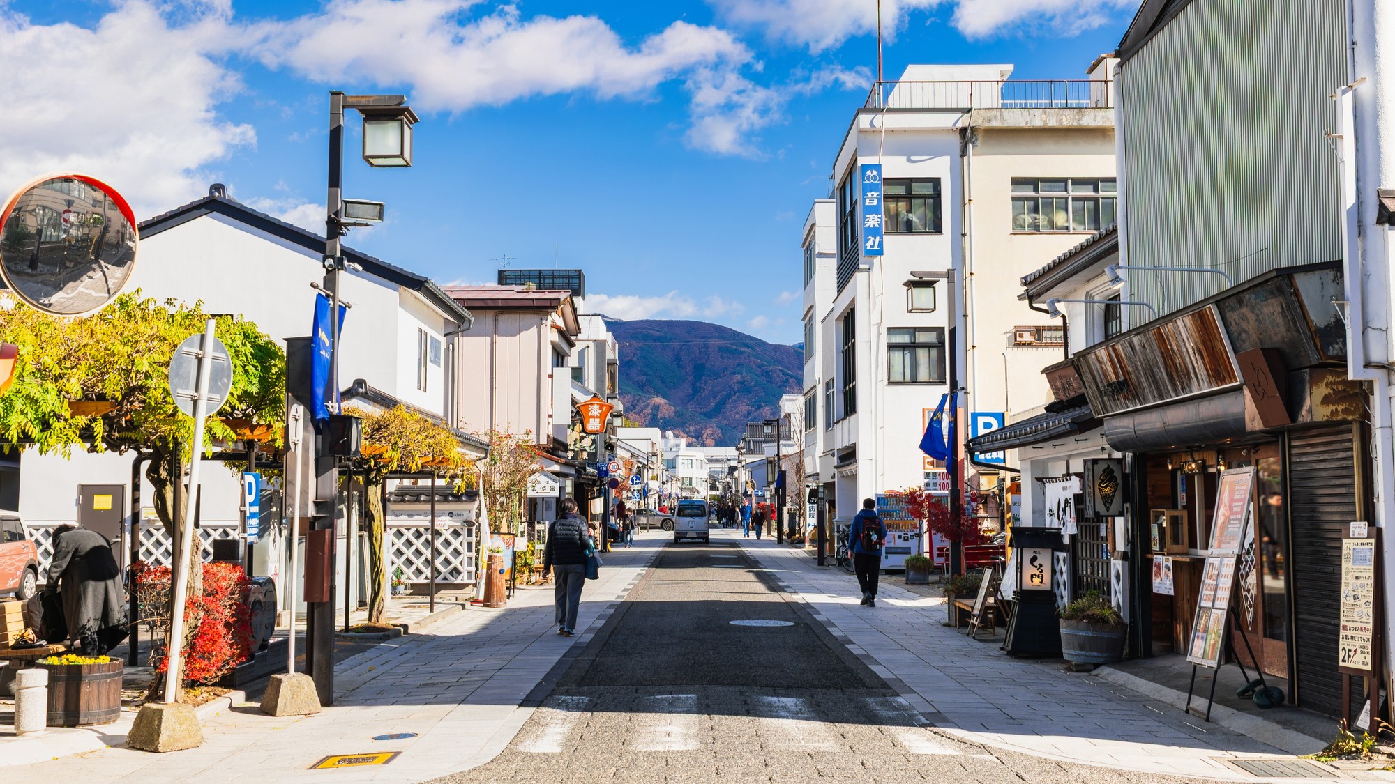 【中町通り】風情ある街並みが魅力（当館から車で約30分）