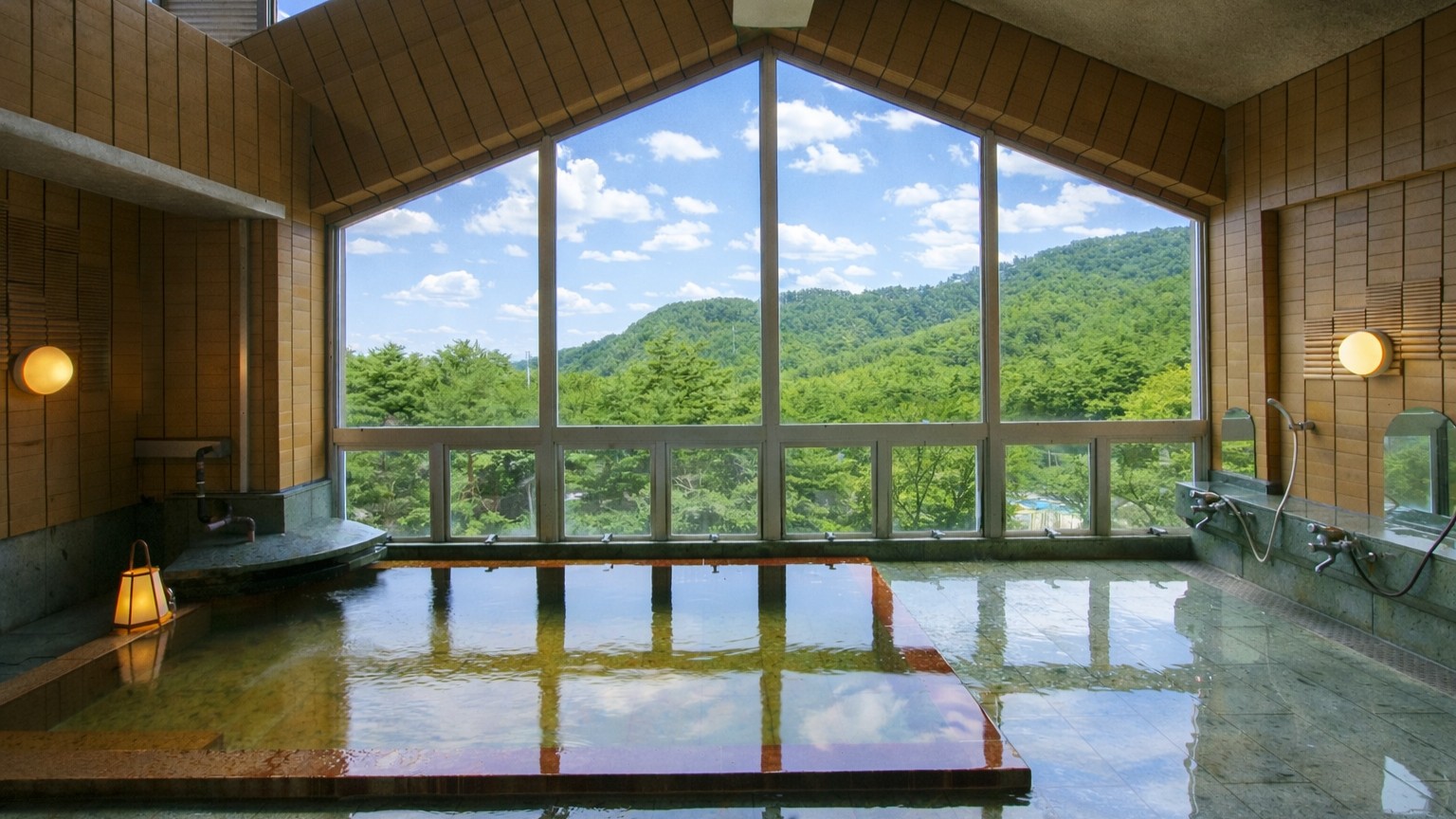 【展望風呂】四季折々の景色をお愉しみいただけます（写真はイメージ）