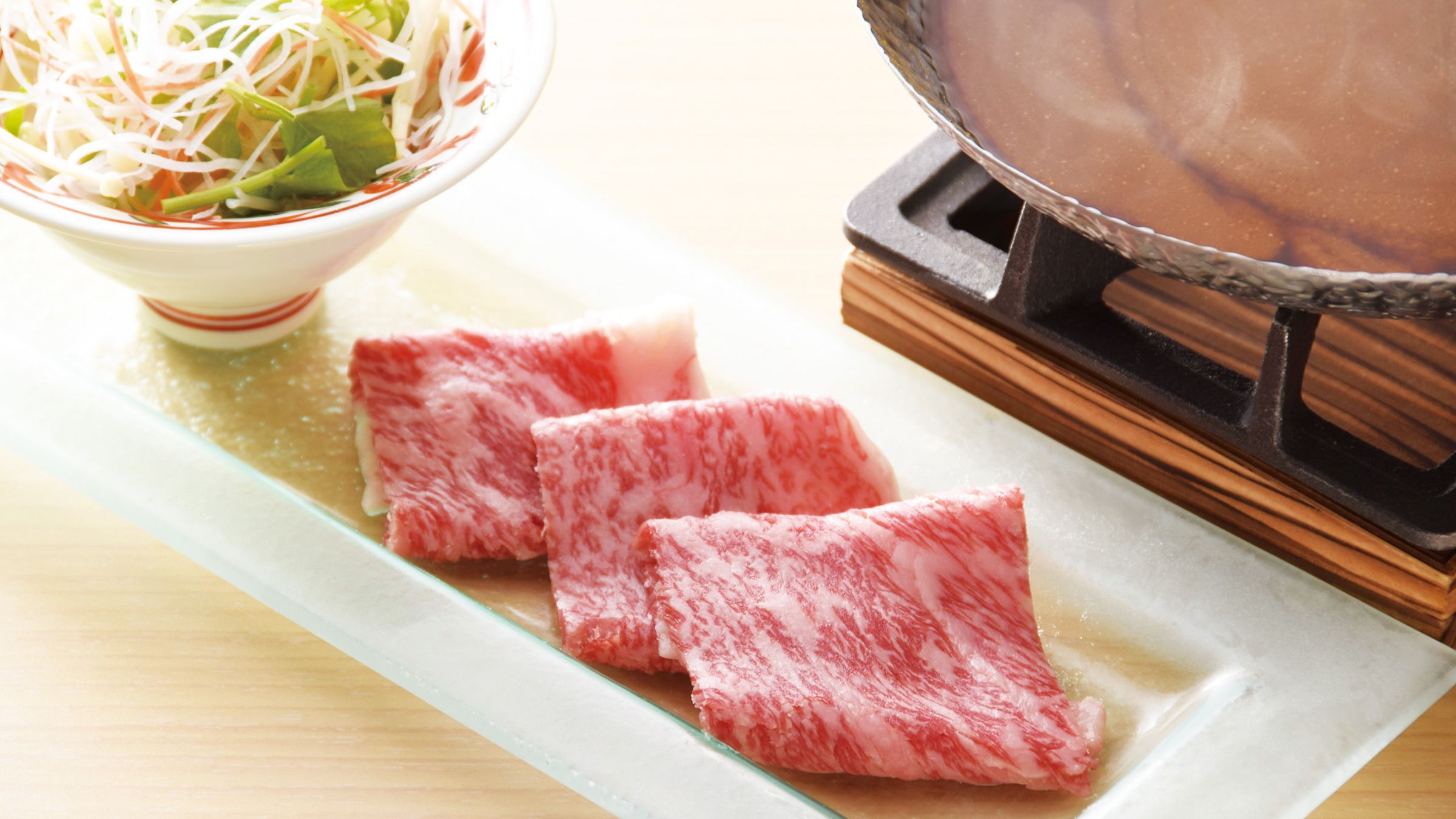 【ご夕食】十勝牛しゃぶしゃぶ（春）／滝本御膳にてご提供