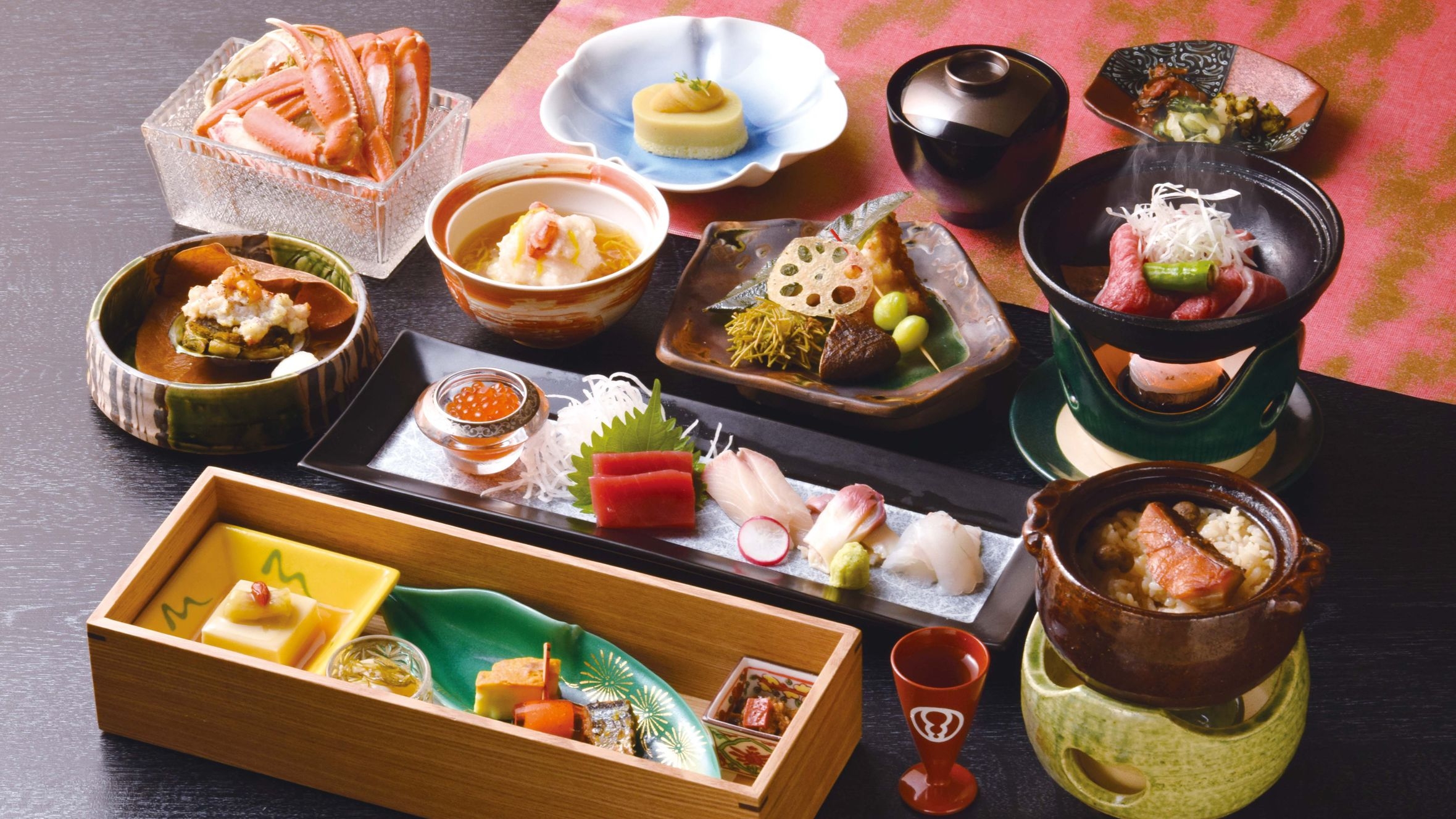 【食事処】いつもより贅沢な会席を半個室のテーブル席で／特別御膳★★☆＜湯の里＞