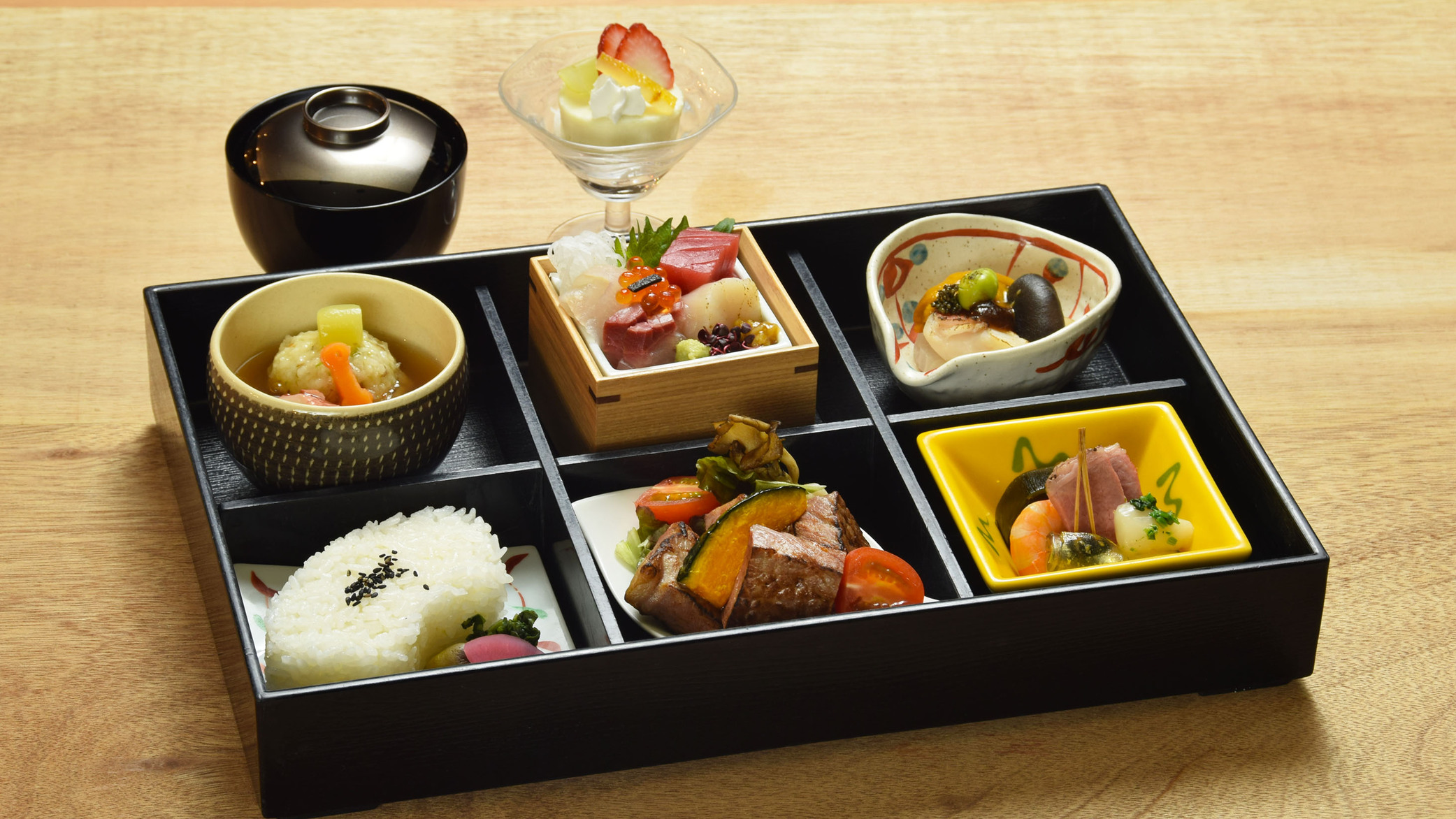 『一緒に行こうね！』わんちゃんの夕食付きプラン／夕食特製弁当・朝食ビュッフェ付