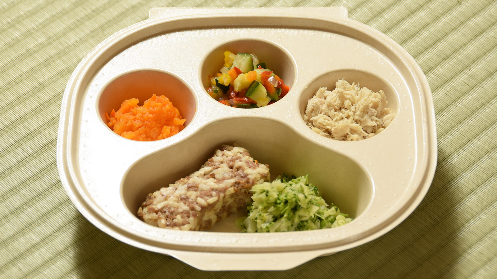 『一緒に行こうね！』わんちゃんの夕食付きプラン／夕食特製弁当・朝食ビュッフェ付