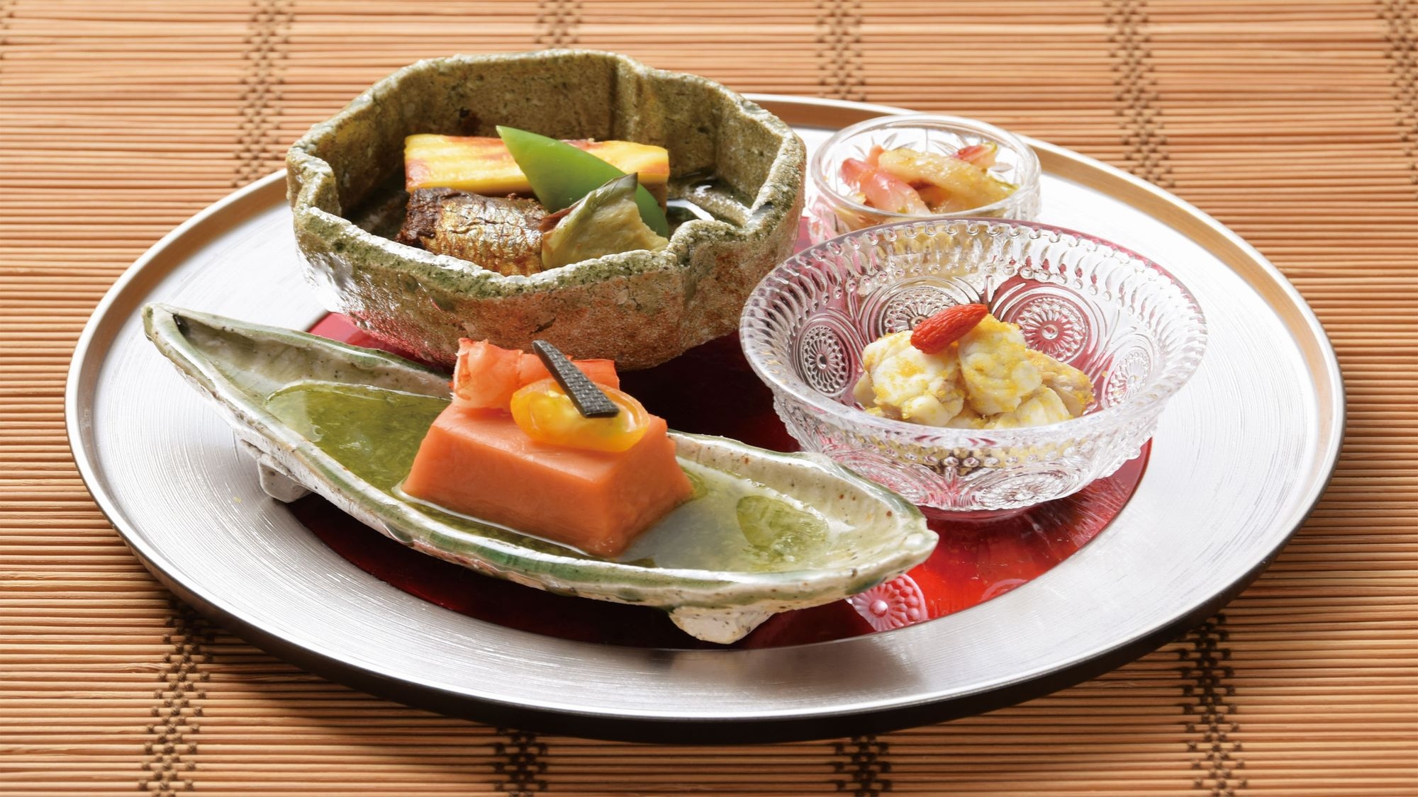 【スタンダード】北海道の旬の味覚を食事処で楽しむ／特別御膳・和朝食