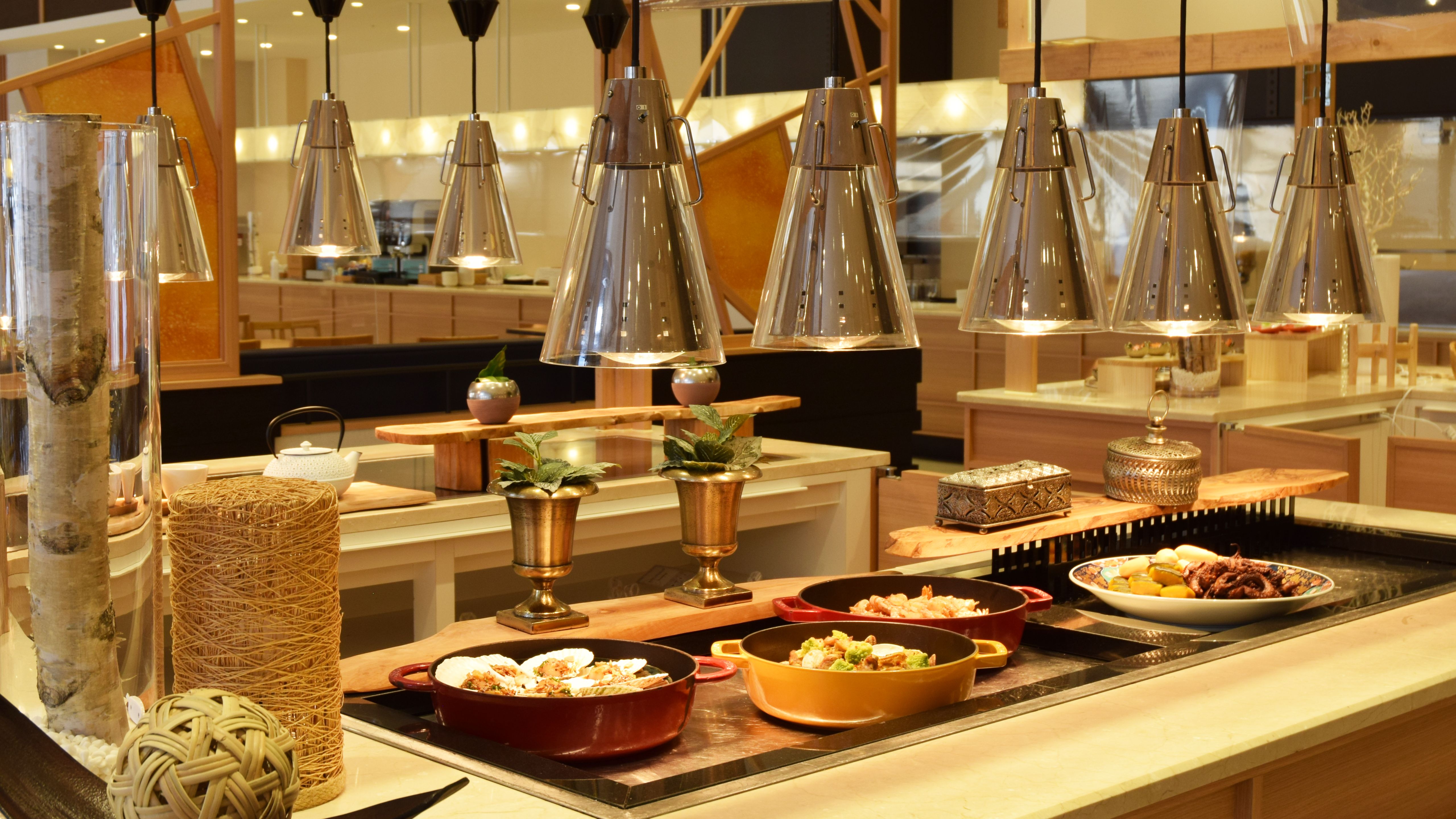 かまくらをイメージしたビュッフェ会場「雪国」で旬の食事をお楽しみください【ビュッフェ／雪国】