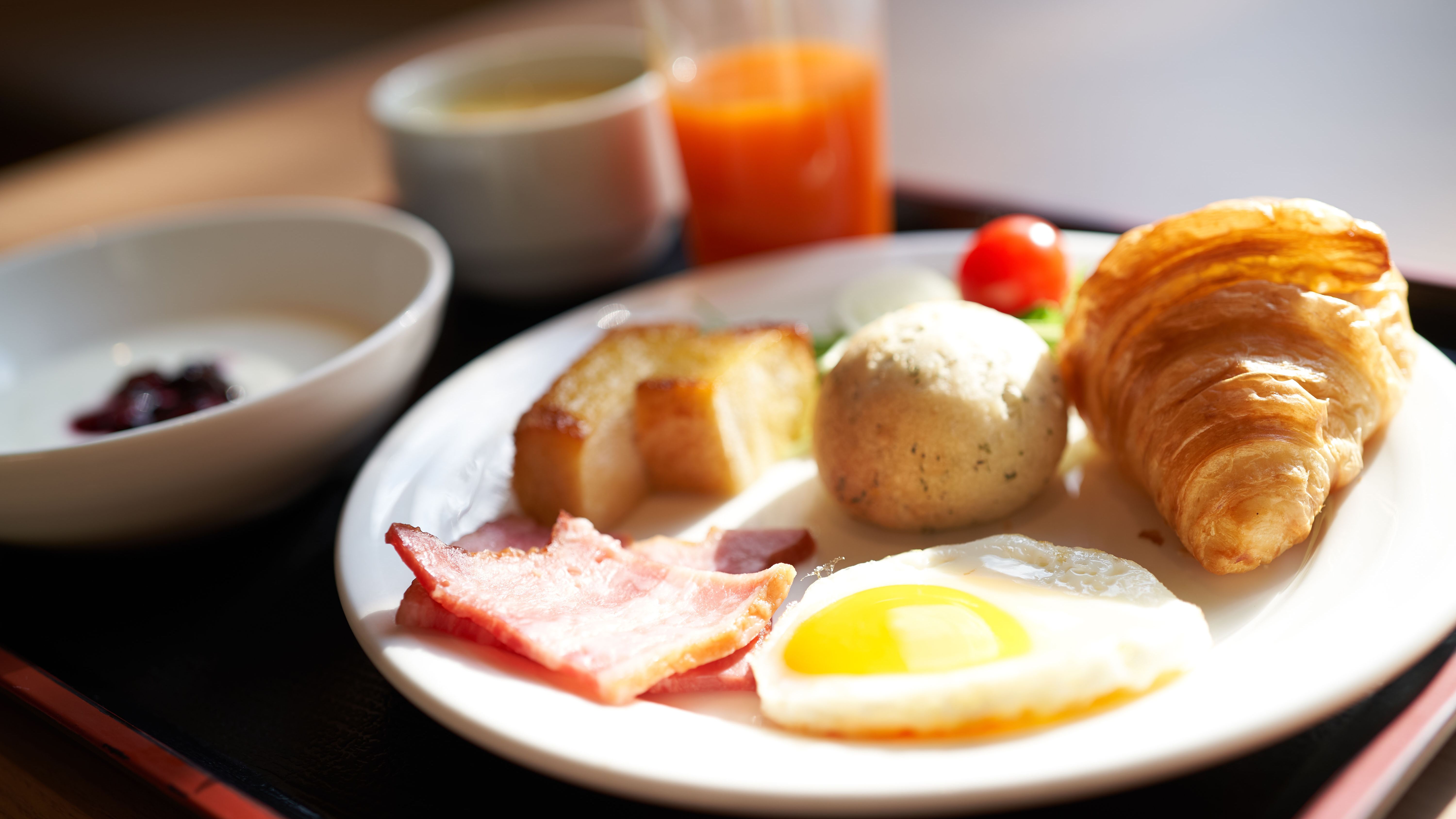 朝も好きなものを好きなだけ♪和食から洋食、エスニックまで幅広くご用意（イメージ）【朝食ビュッフェ】