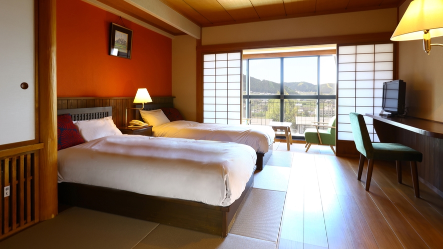 【ツインルーム】フローリングと琉球畳のお部屋