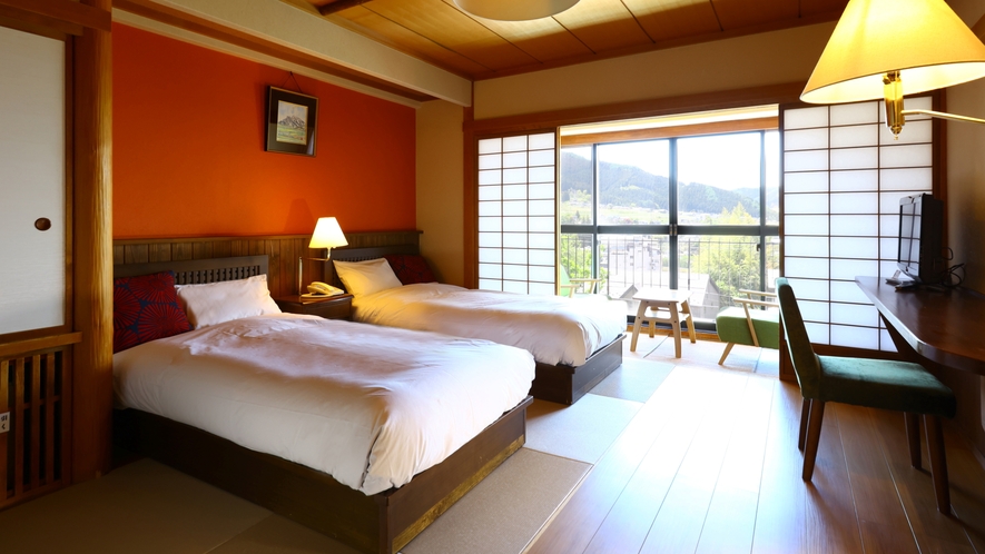 【ツインルーム】フローリングと琉球畳のお部屋