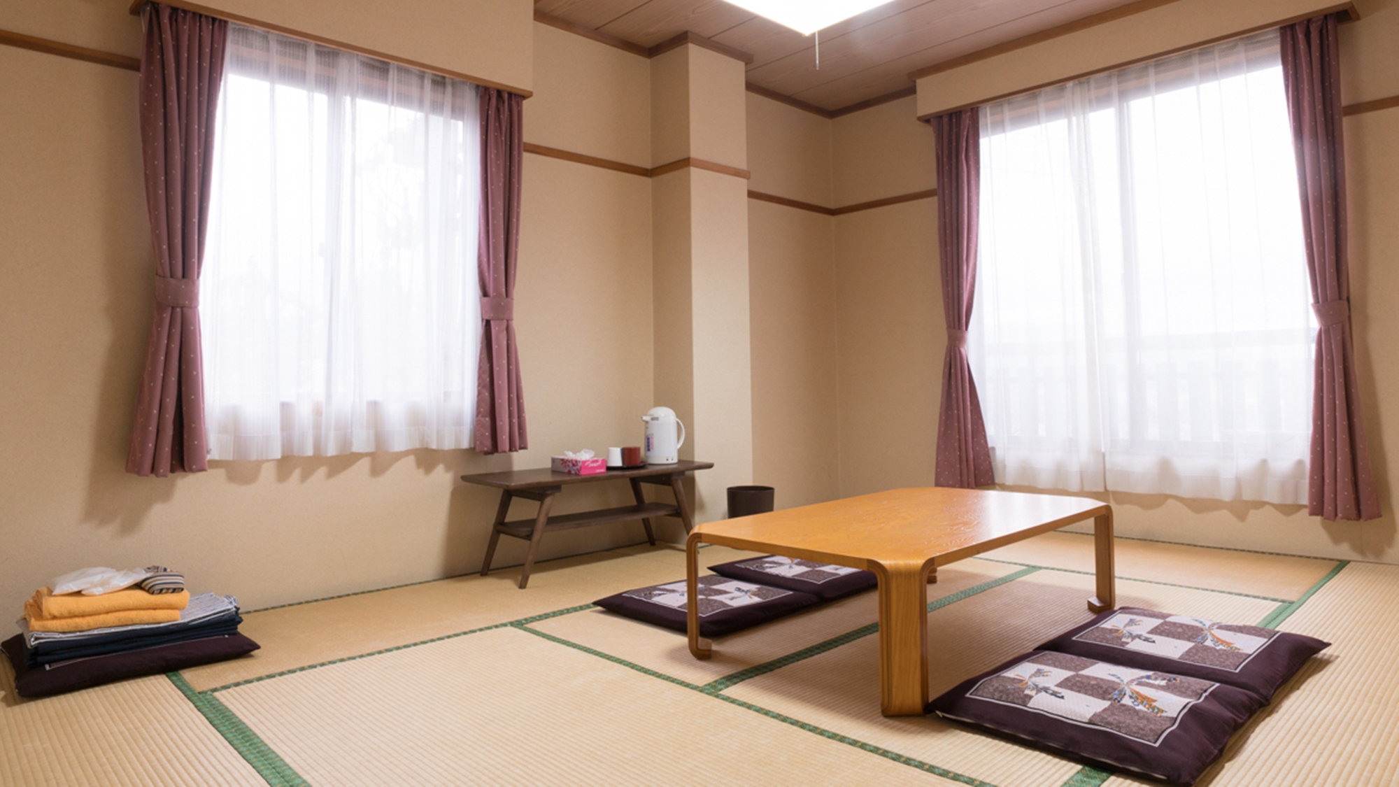 清潔感のあるお部屋で、戸狩の大自然を感じて清々しい朝をお迎えください。