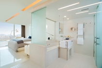 Deluxe Double Bath Room