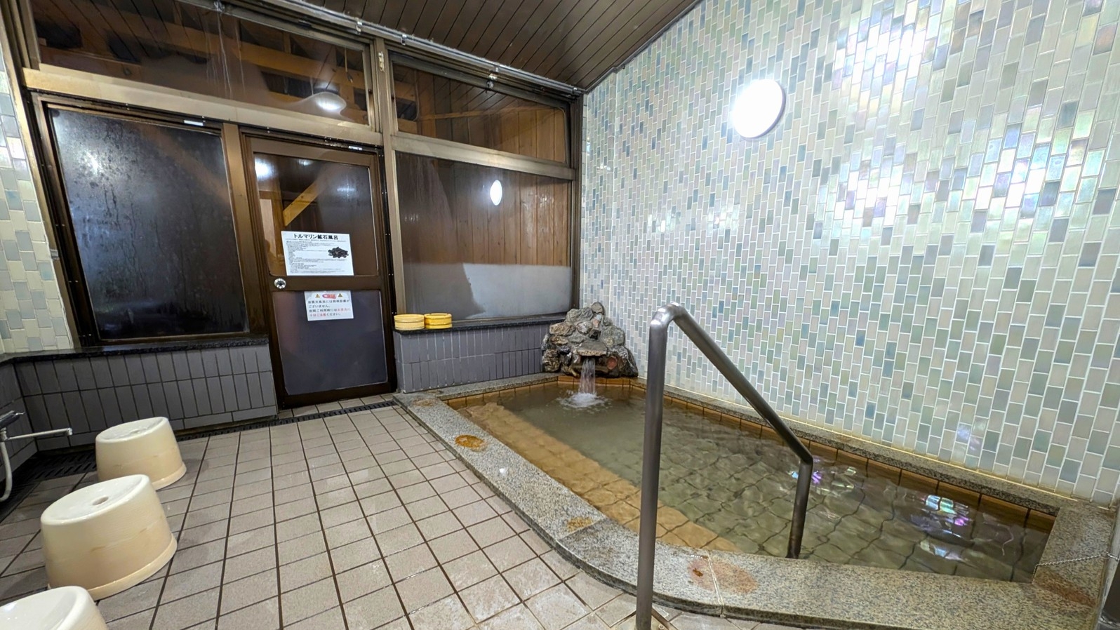 【峠の湯1年間無料券＆日めくりカレンダー付】三国街道と浅貝湯宿の面影を楽しむ★夕朝食バイキングプラン