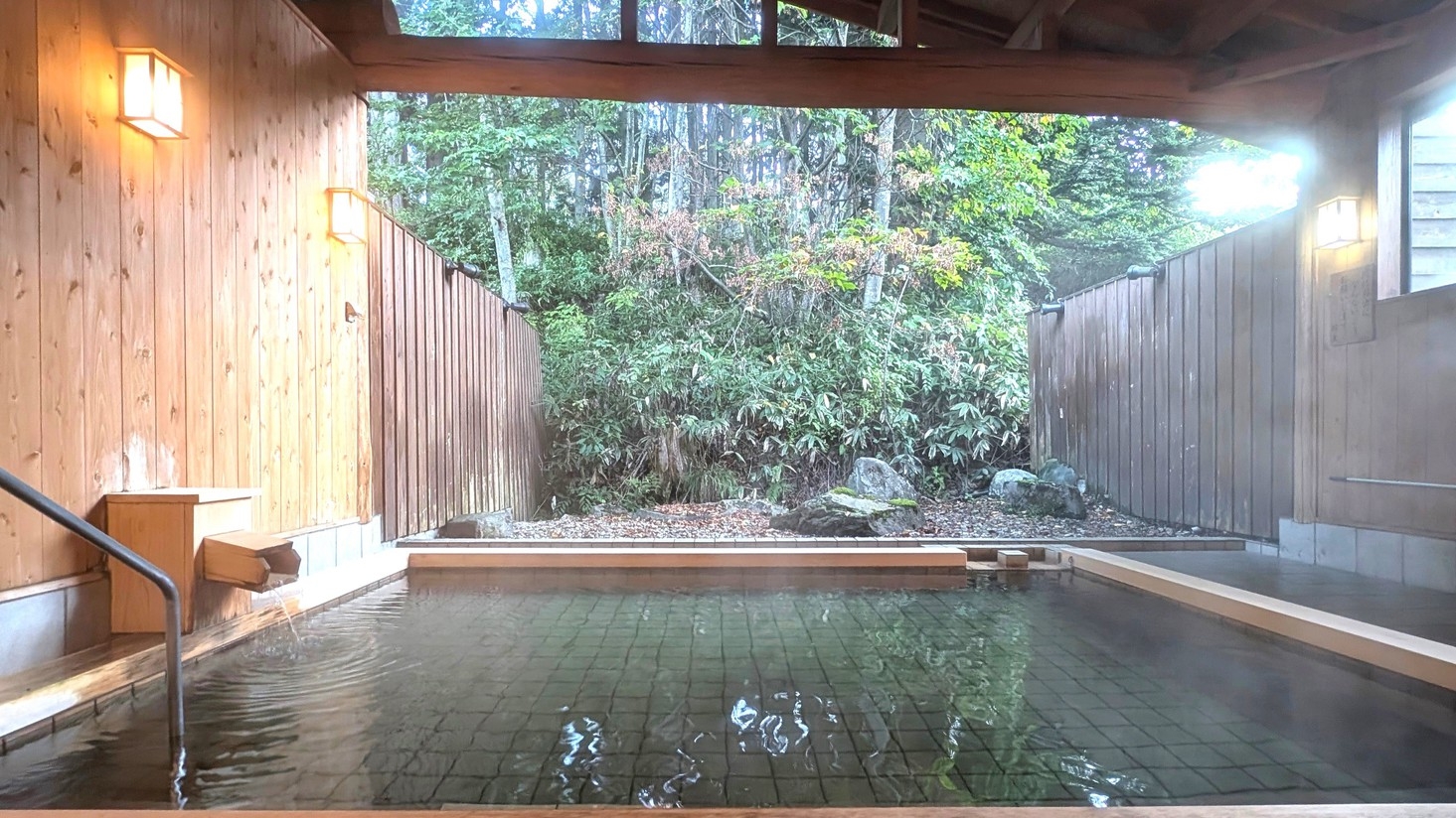 【峠の湯1年間無料券＆日めくりカレンダー付】三国街道と浅貝湯宿の面影を楽しむ★夕朝食バイキングプラン