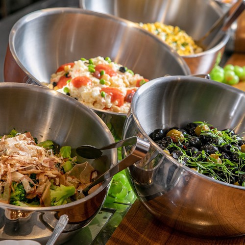 朝食バイキング：和洋折衷のバイキング形式でお召し上がりください。